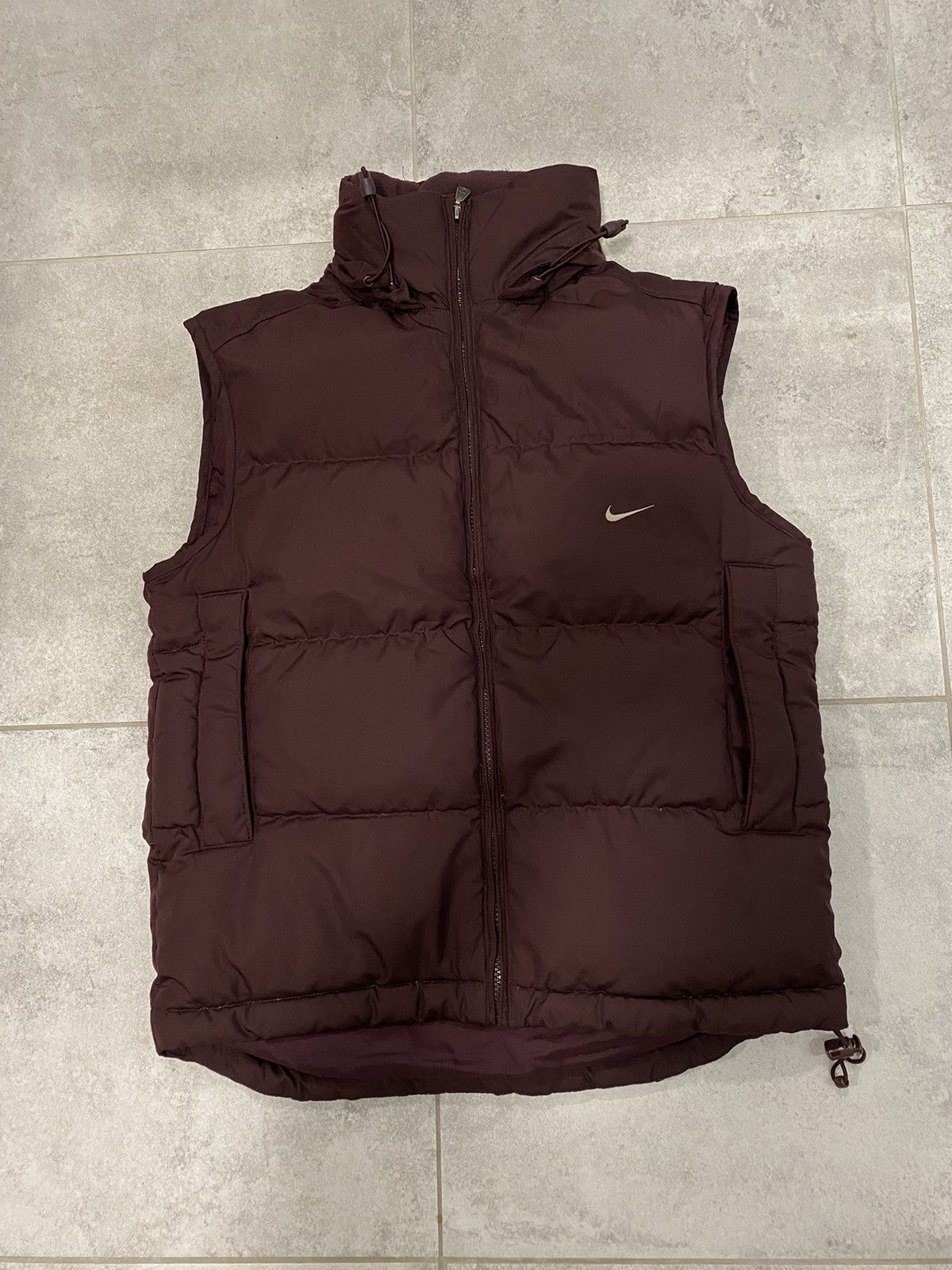 Nike × Vintage Nike vintage burgundy puffer vest small swoosh 2000s Size US XS / EU 42 / 0 - 1 Thumbnail