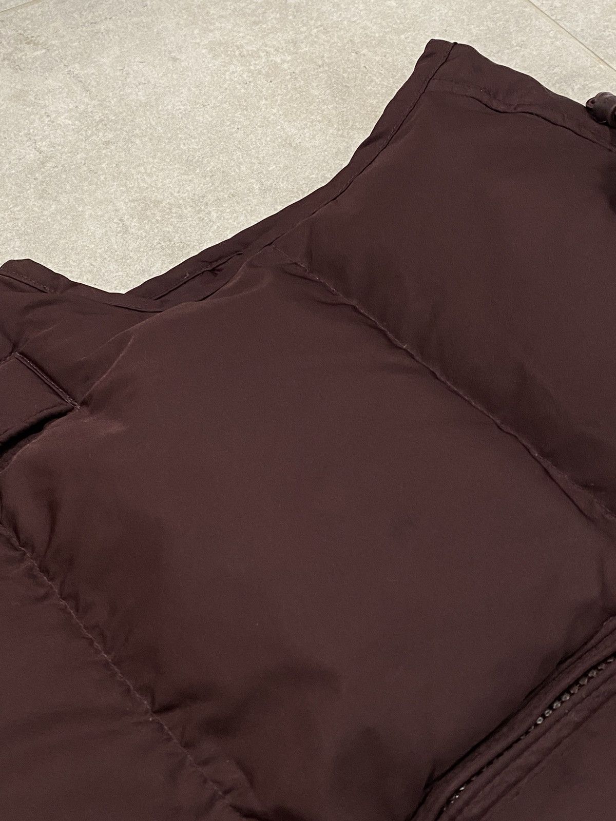 Nike × Vintage Nike vintage burgundy puffer vest small swoosh 2000s Size US XS / EU 42 / 0 - 5 Thumbnail