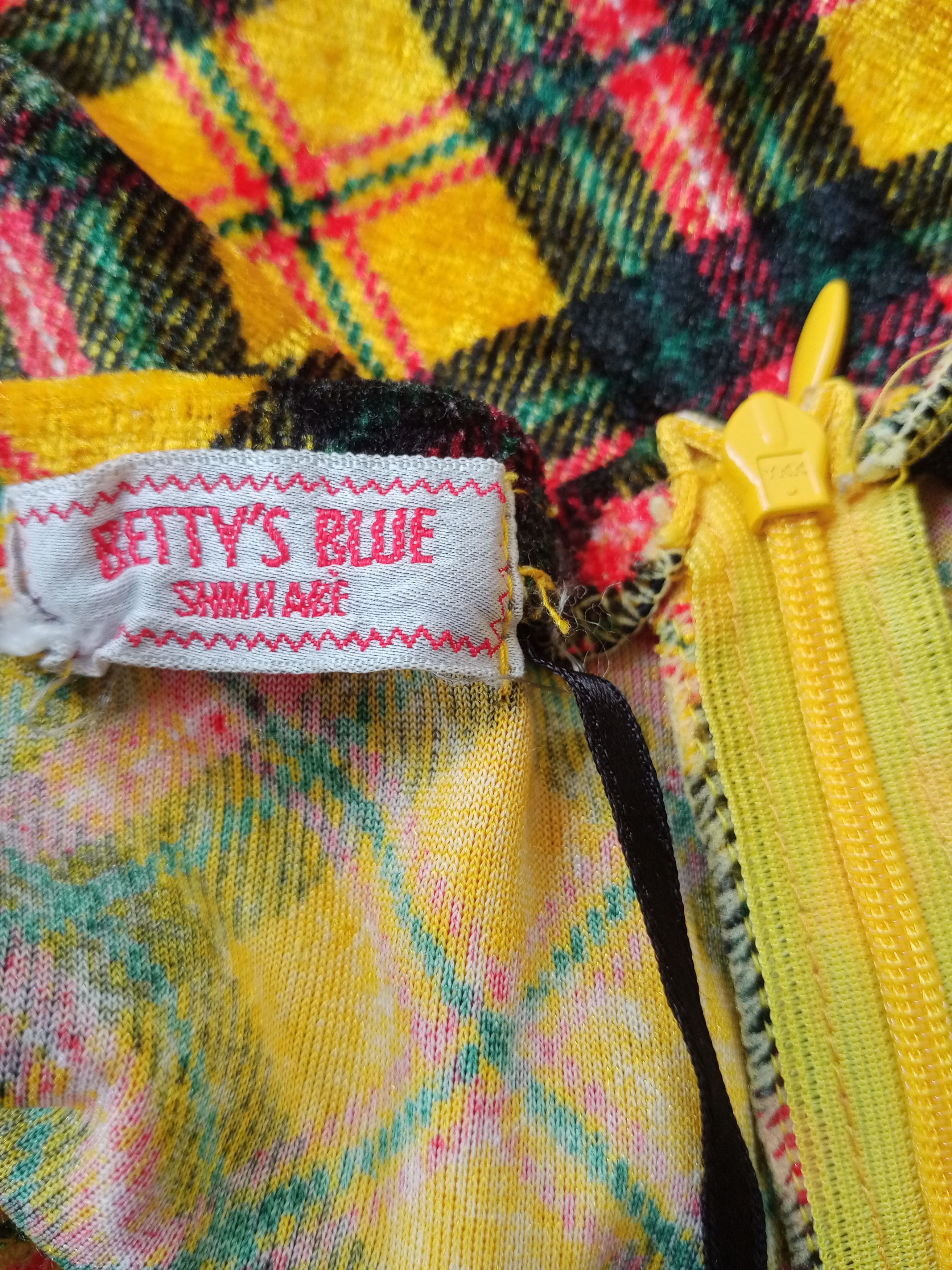 Vintage Betty's Blue