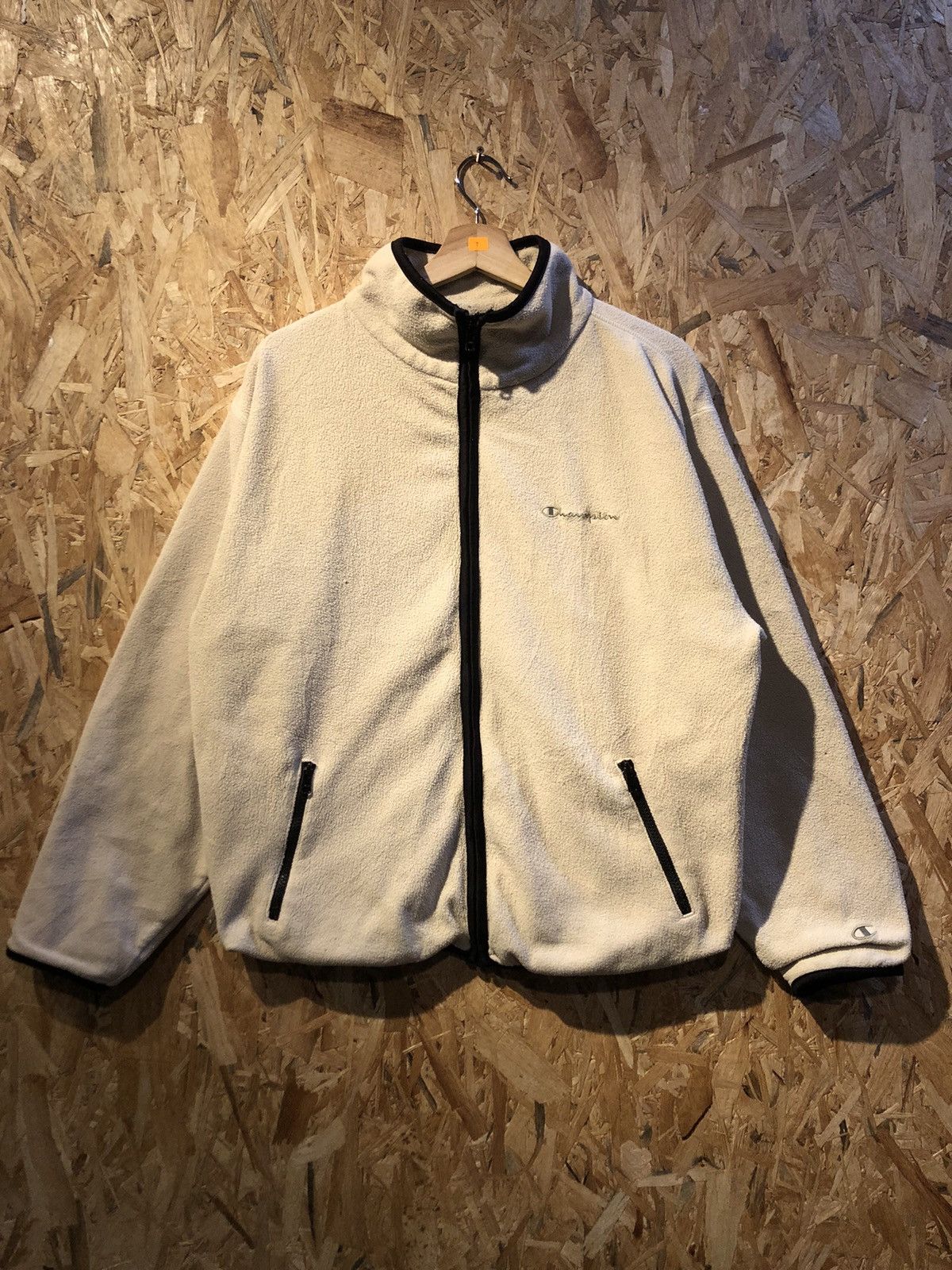 ❗️VINTAGE FLEECE CHAMPION EMBROIDERY BACKHIT SPELLOUT❗️