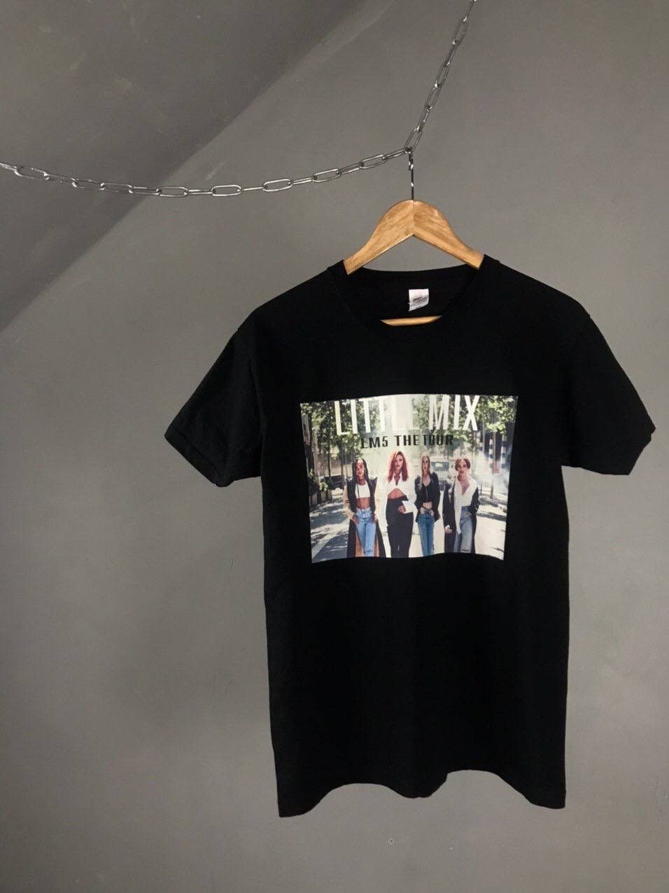 Other Little mix vintage band tee Size US M / EU 48-50 / 2 - 1 Thumbnail