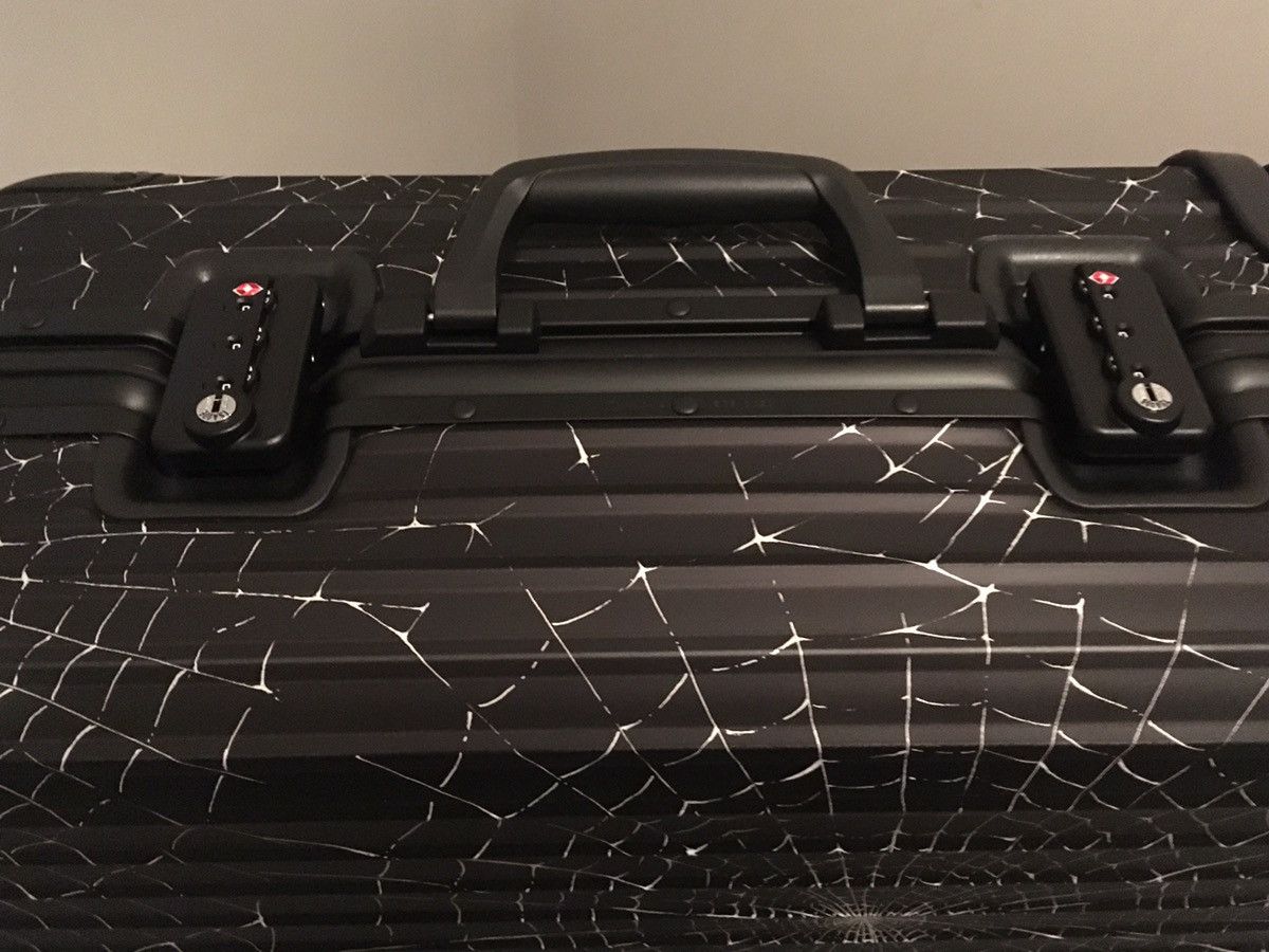Rimowa × Supreme Supreme X Rimowa small version cabin plus FW19 