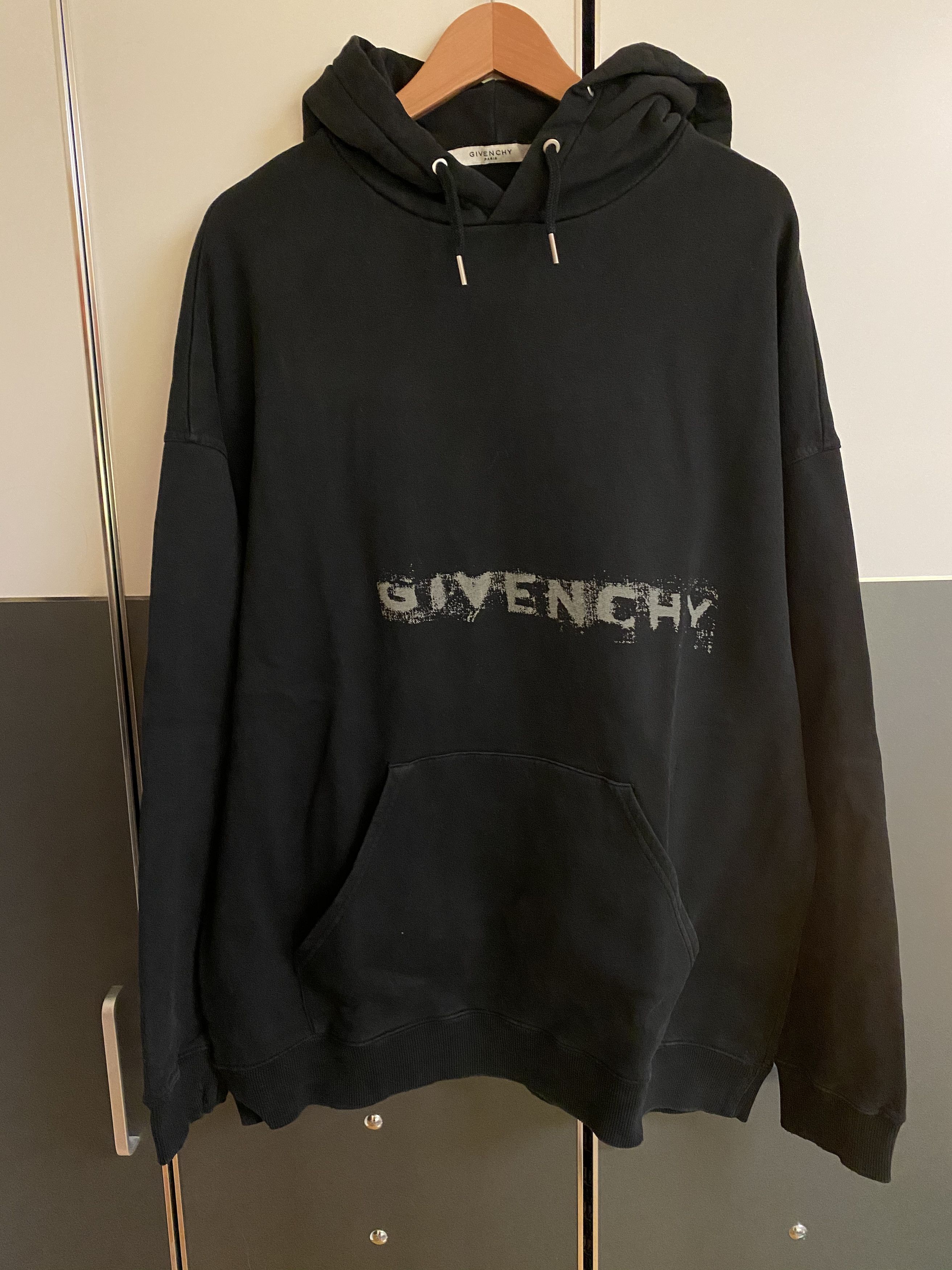 Givenchy Givenchy Logo-Print Hoodie Size US XL / EU 56 / 4 - 1 Thumbnail