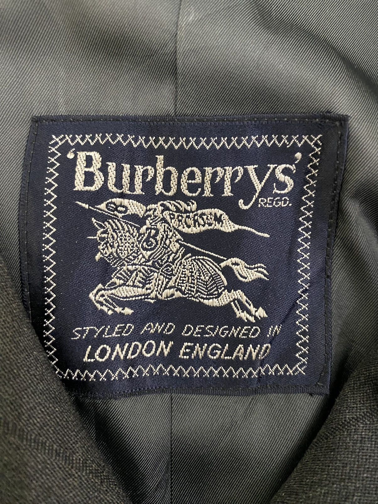 Burberry × Vintage Vintage Burberrys’ Long Jacket Size US L / EU 52-54 / 3 - 9 Thumbnail