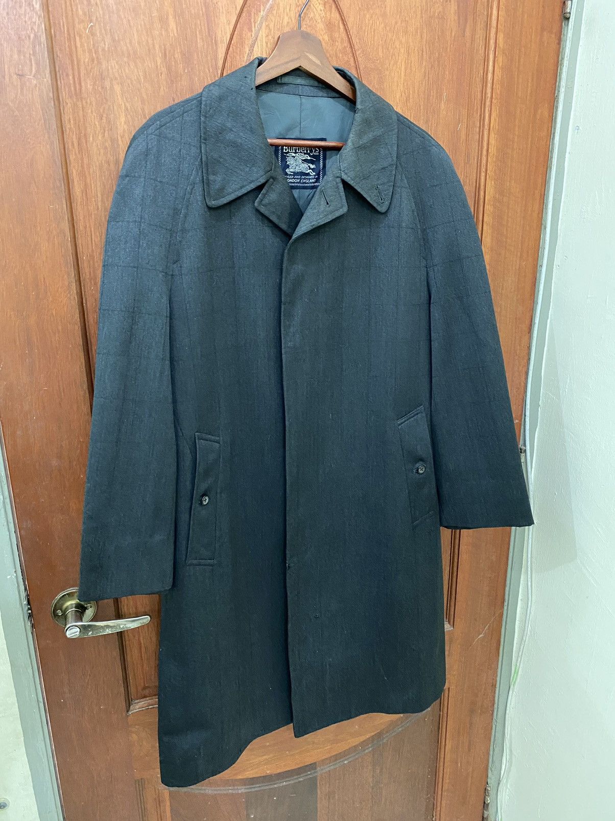 Burberry × Vintage Vintage Burberrys’ Long Jacket Size US L / EU 52-54 / 3 - 2 Thumbnail