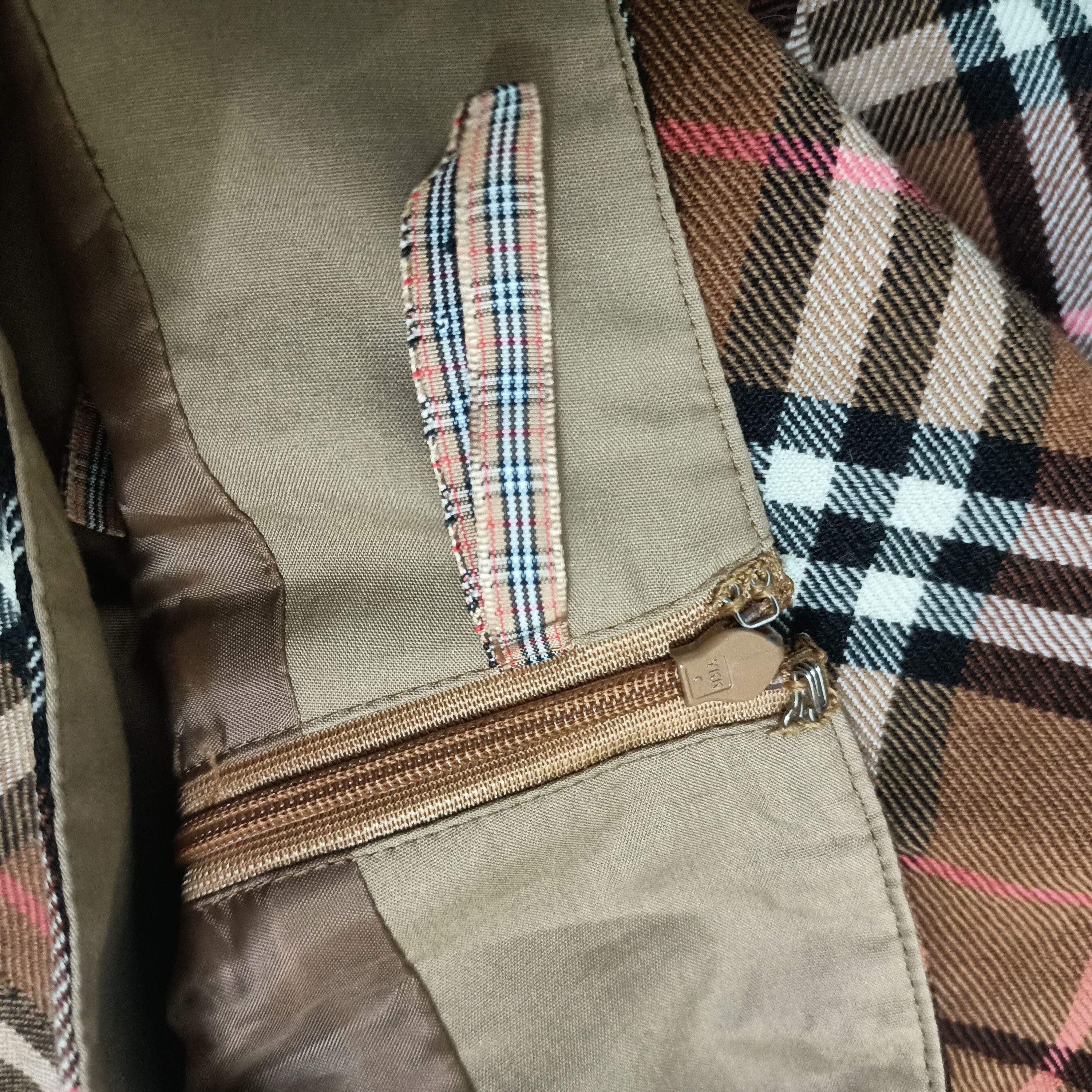 Burberry × Designer Burberry Blue Label London Mini Skirts Size 28" / US 6 / IT 42 - 6 Thumbnail