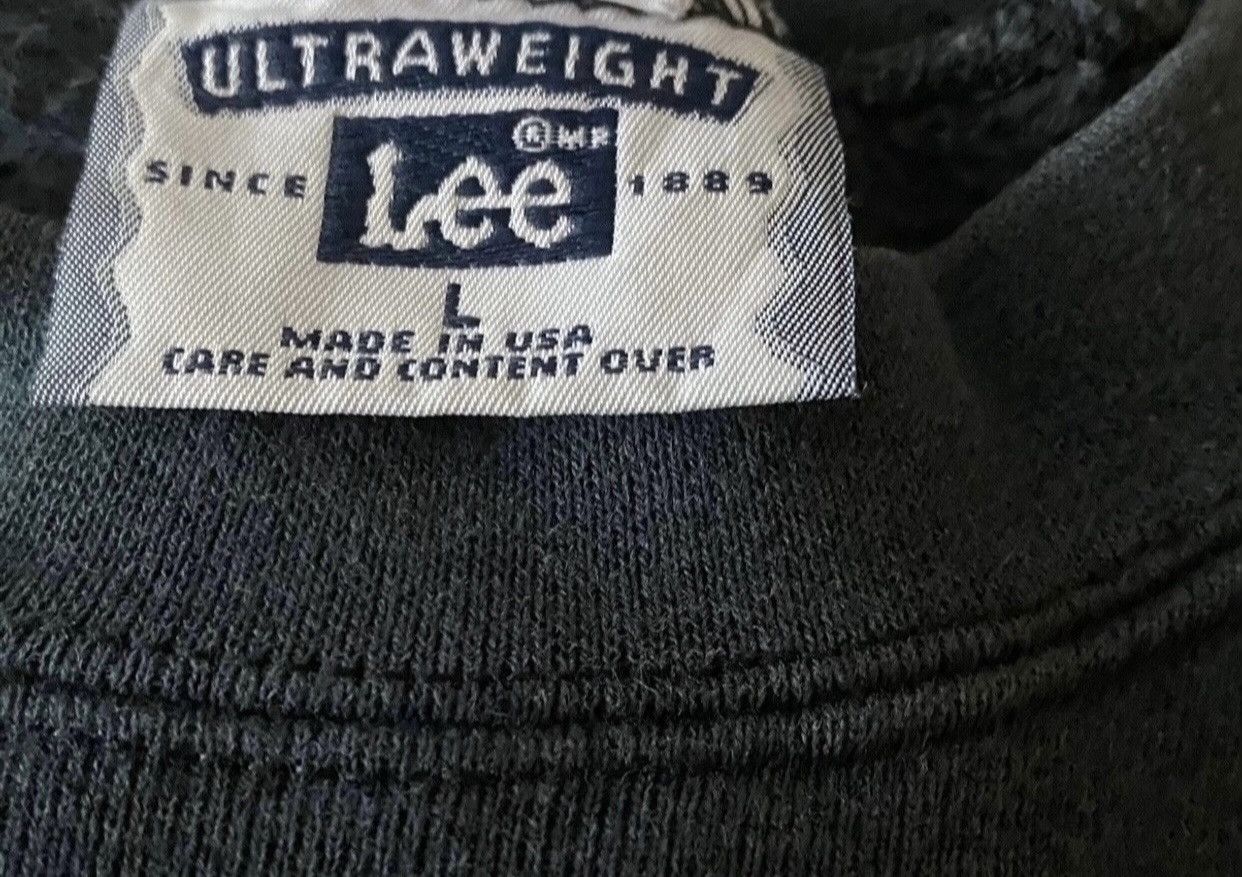 Vintage Vintage Early 90s XLarge Embossed Logo Crewneck Size US L / EU 52-54 / 3 - 6 Thumbnail