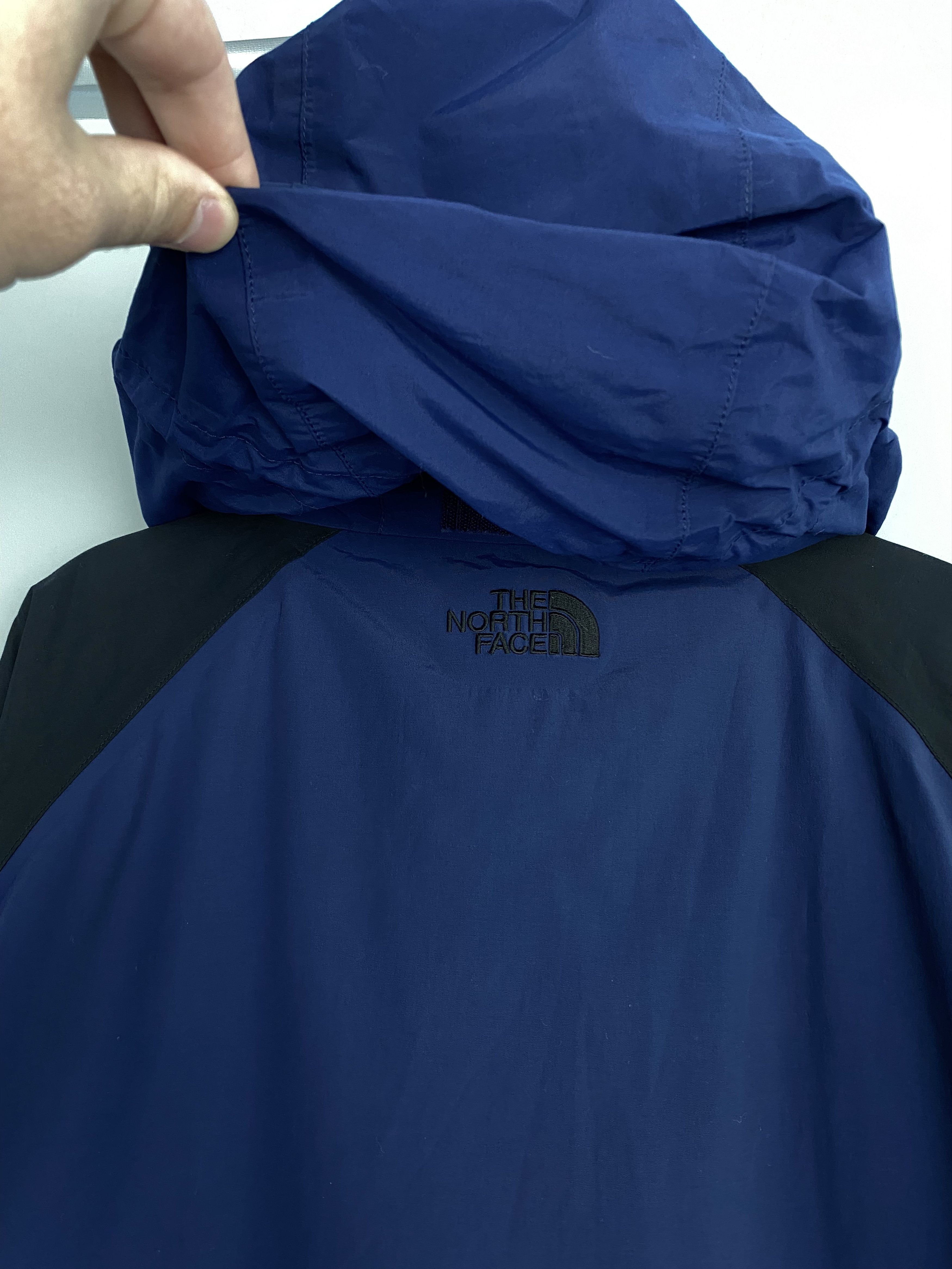 The North Face Vintage The North Face HyVent Light Jacket Size US XL / EU 56 / 4 - 10 Thumbnail