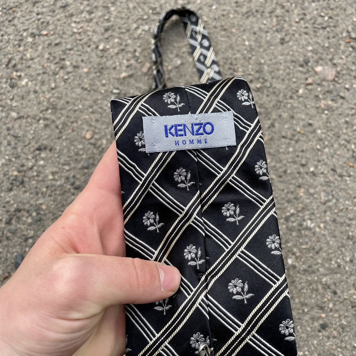 Vintage Vintage Y2K Kenzo Logo Flowers Ties Luxury OS Size ONE SIZE - 2 Thumbnail