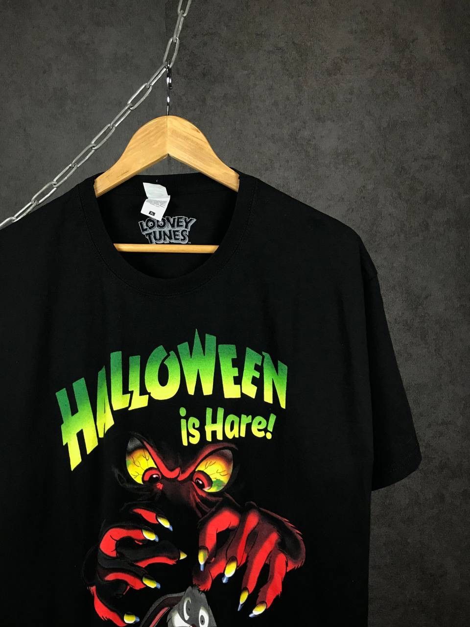 Warner Bros Halloween is Here looney tunes Warner Bros movie tee Size US XL / EU 56 / 4 - 2 Thumbnail