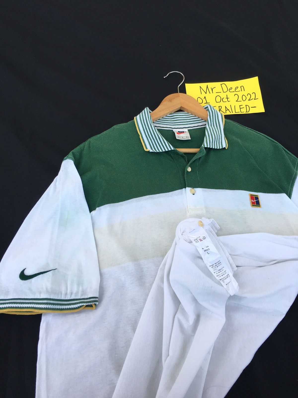 Nike Vintage Nike Swoosh Logo Polo Shirt Size US L / EU 52-54 / 3 - 9 Thumbnail
