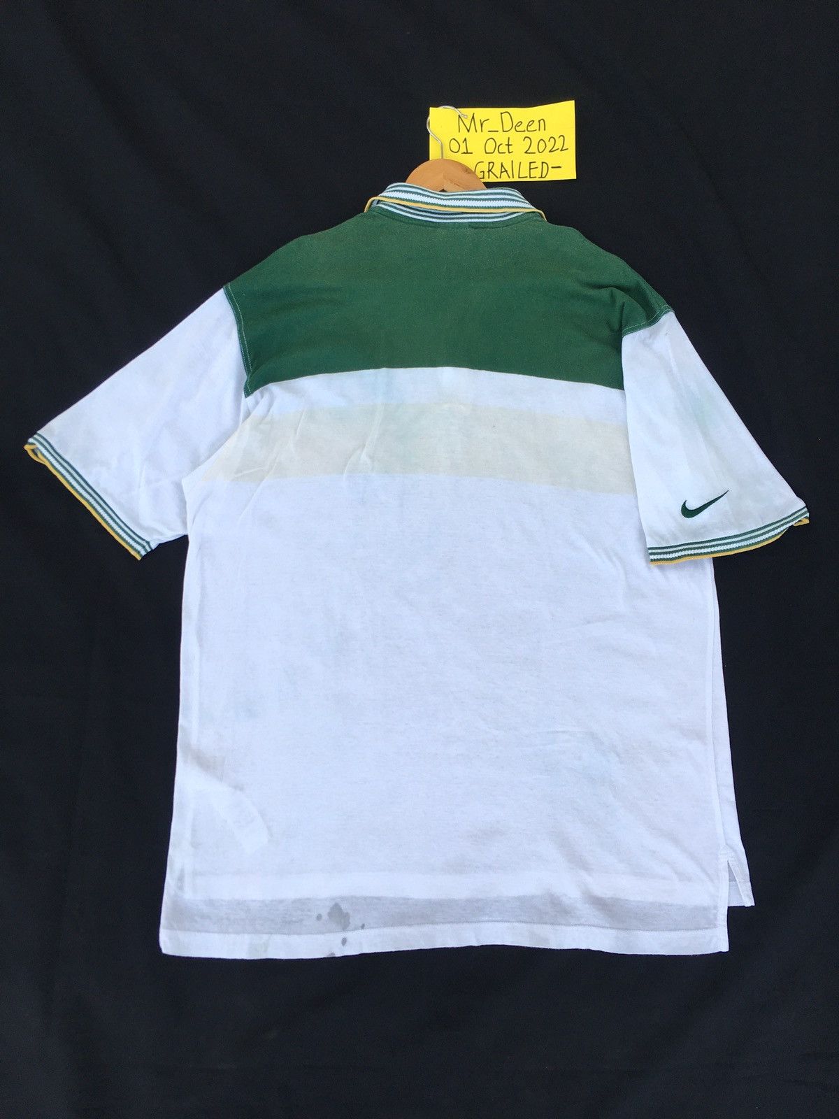 Nike Vintage Nike Swoosh Logo Polo Shirt Size US L / EU 52-54 / 3 - 12 Thumbnail