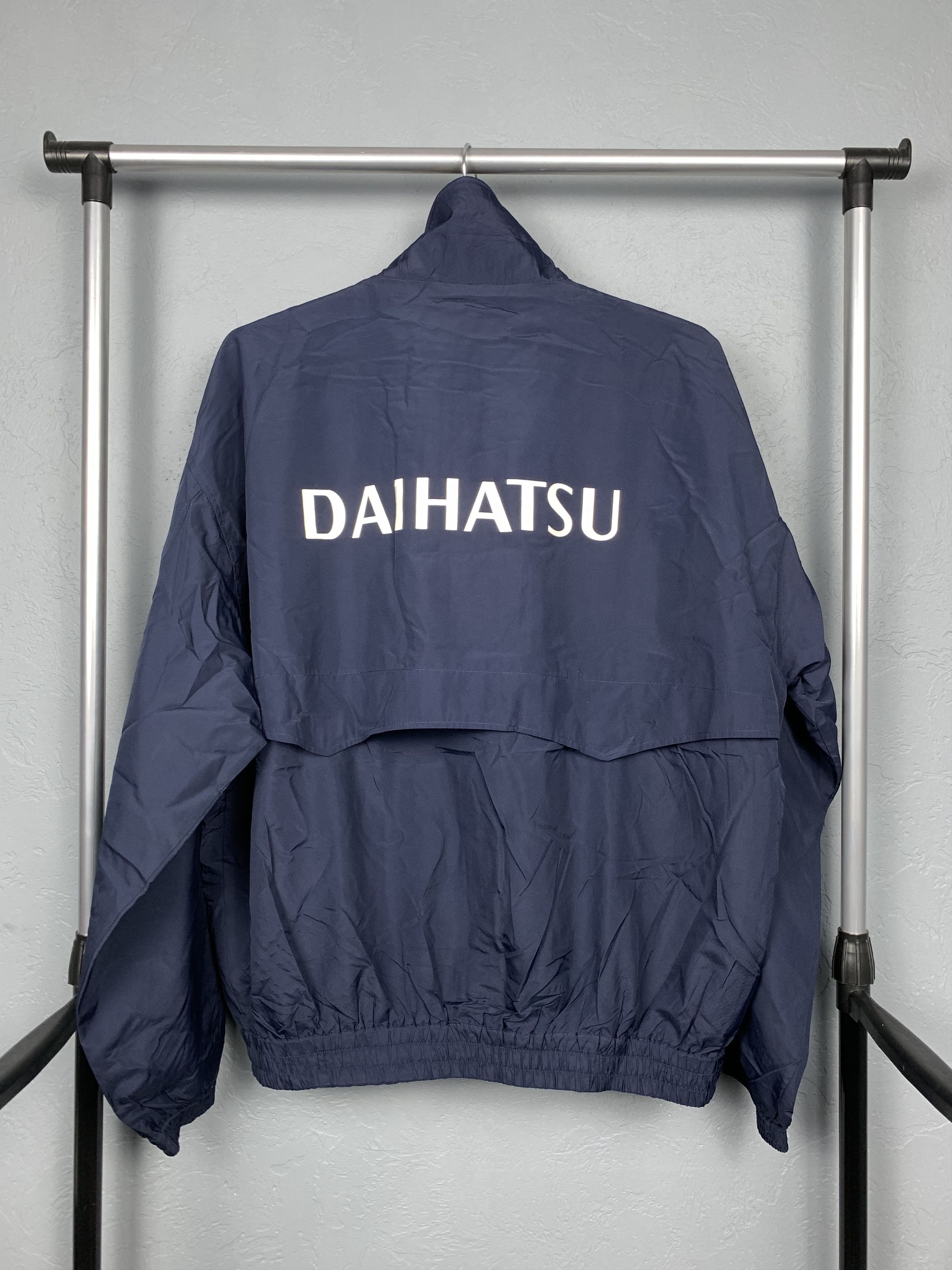 Formula 1 × Japanese Brand Daihatsu Japanese Racing Vintage Mens Nylon Bomber Jacket Size US L / EU 52-54 / 3 - 1 Thumbnail