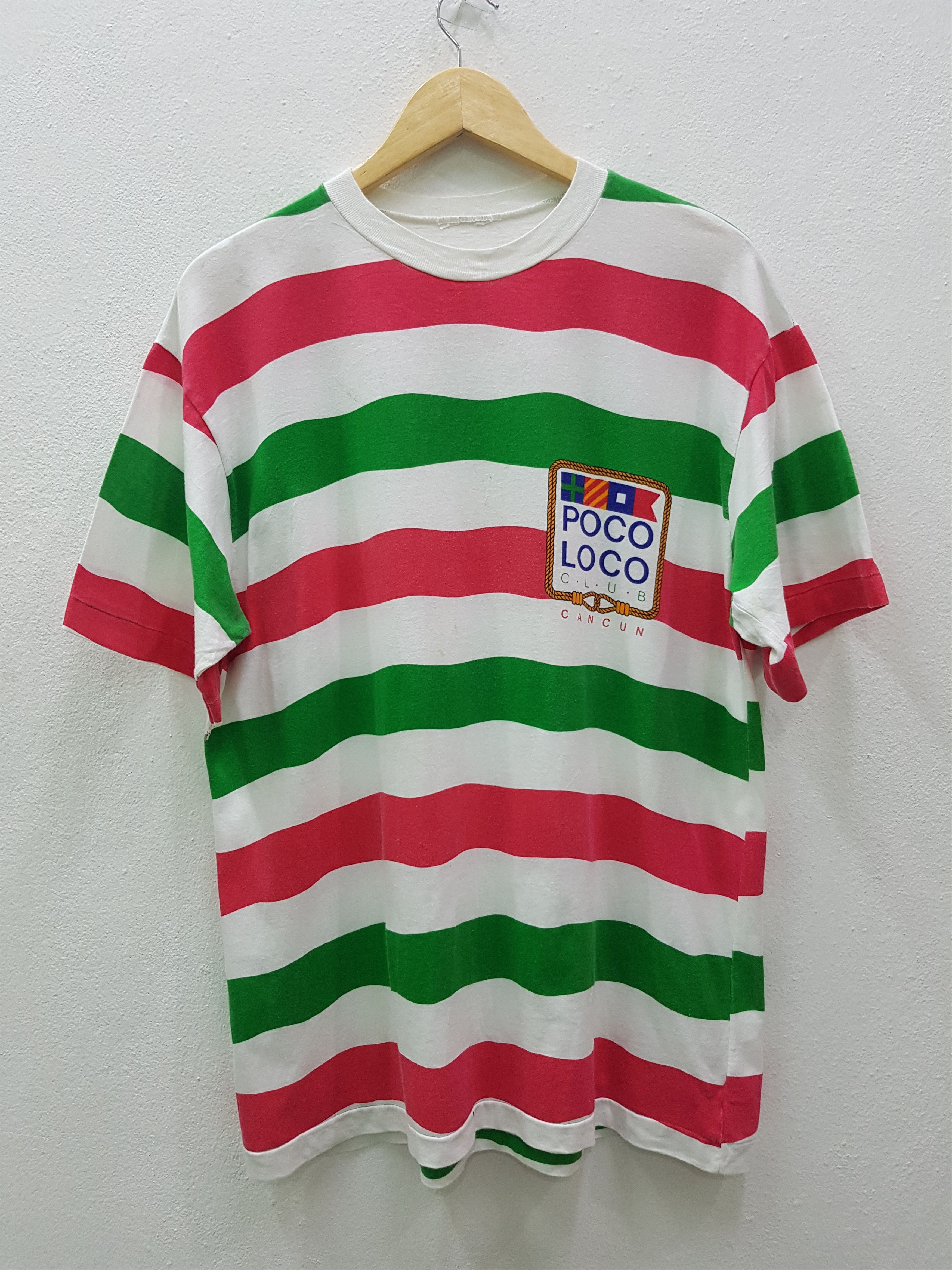 Vintage Vintage Poco Loco Club Cancun Multicolour Stripe T-shirts Size US L / EU 52-54 / 3 - 1 Thumbnail