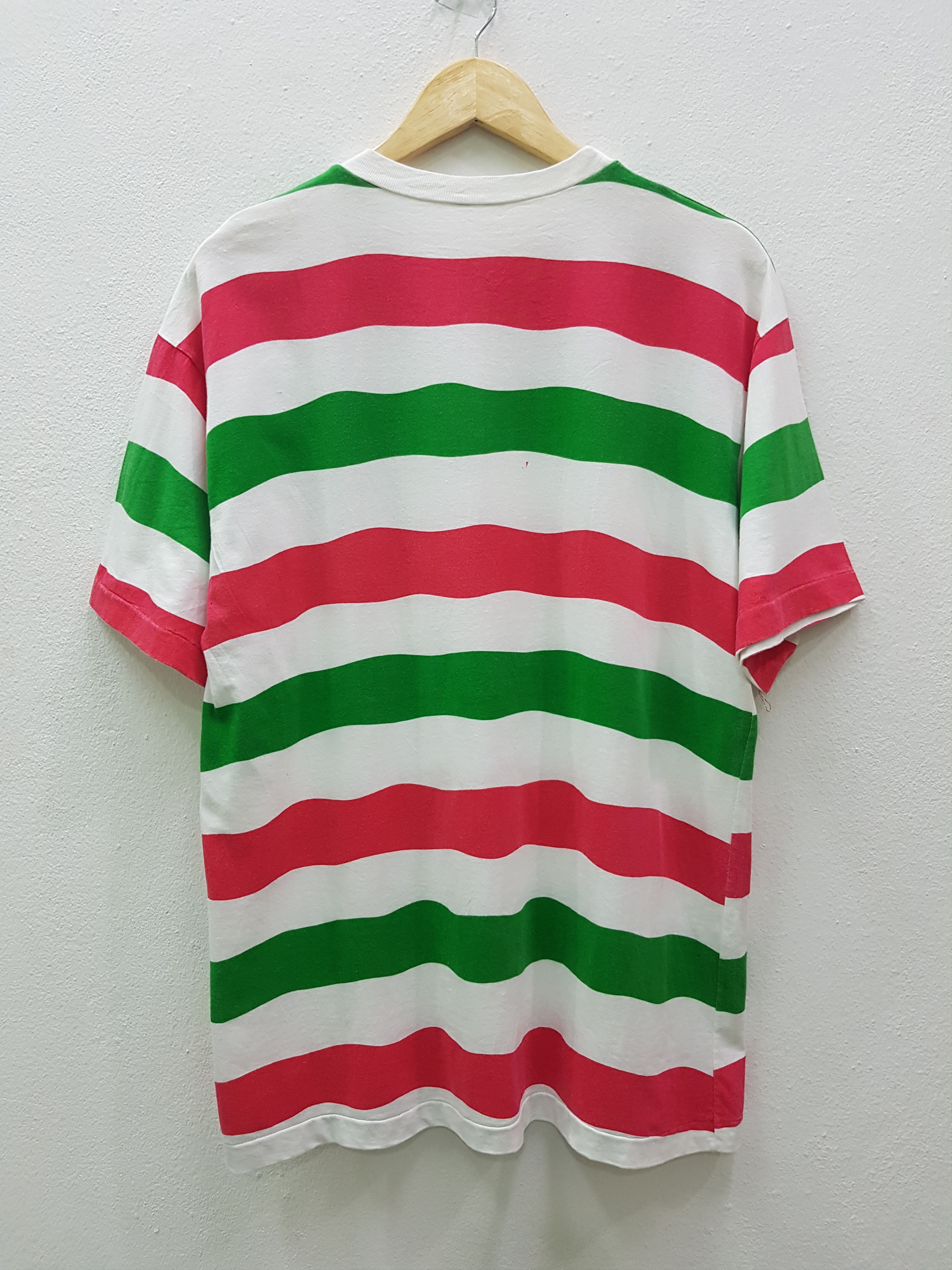 Vintage Vintage Poco Loco Club Cancun Multicolour Stripe T-shirts Size US L / EU 52-54 / 3 - 2 Thumbnail