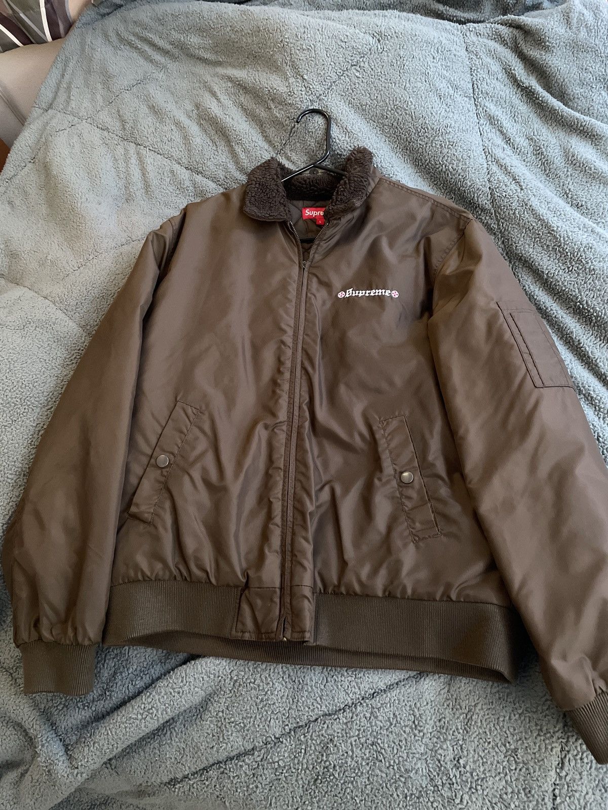 Supreme independent bomber jacket online