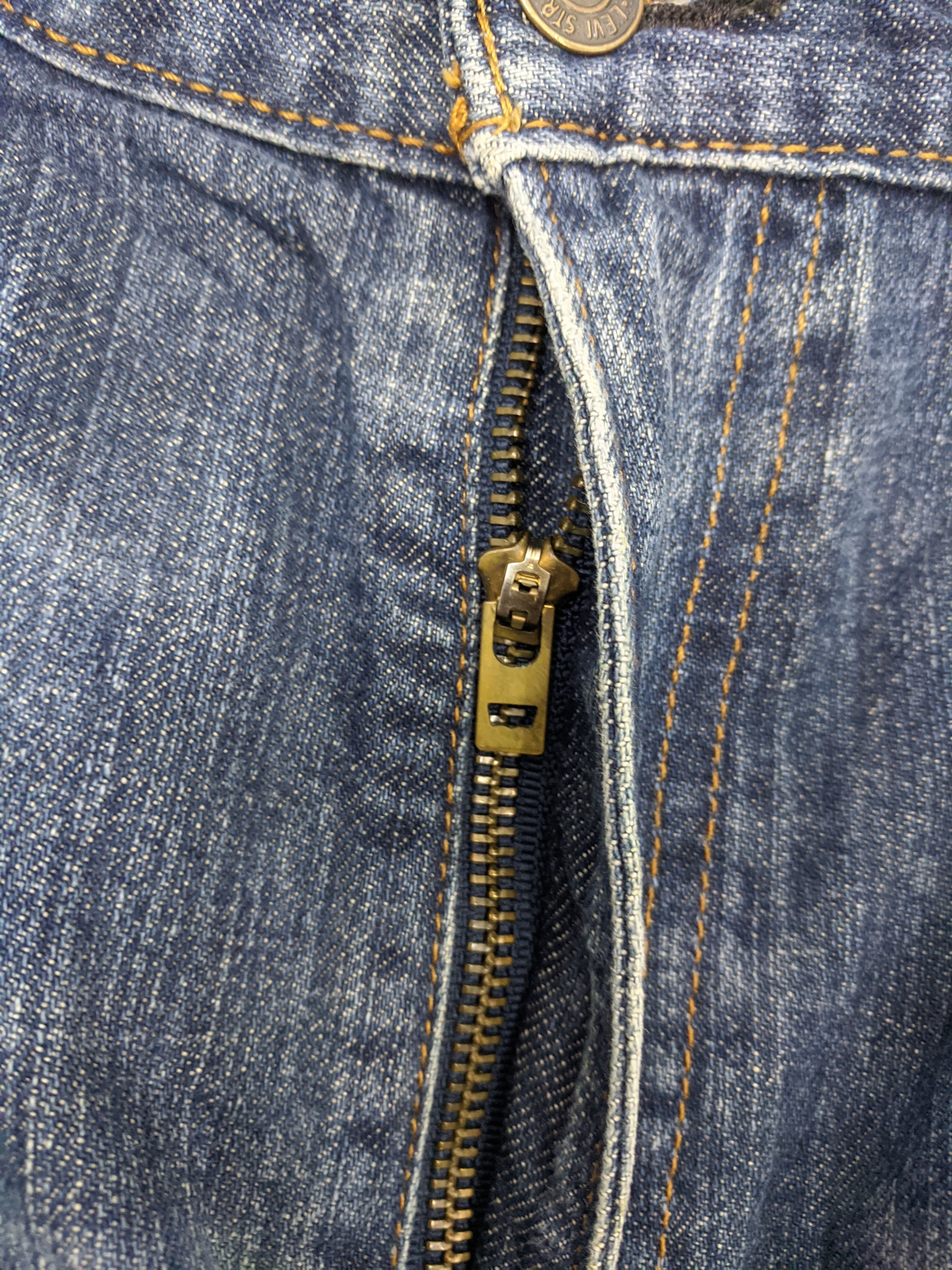 Levi's Vintage Levis 559 Jeans DP0915 Size US 41 - 11 Thumbnail