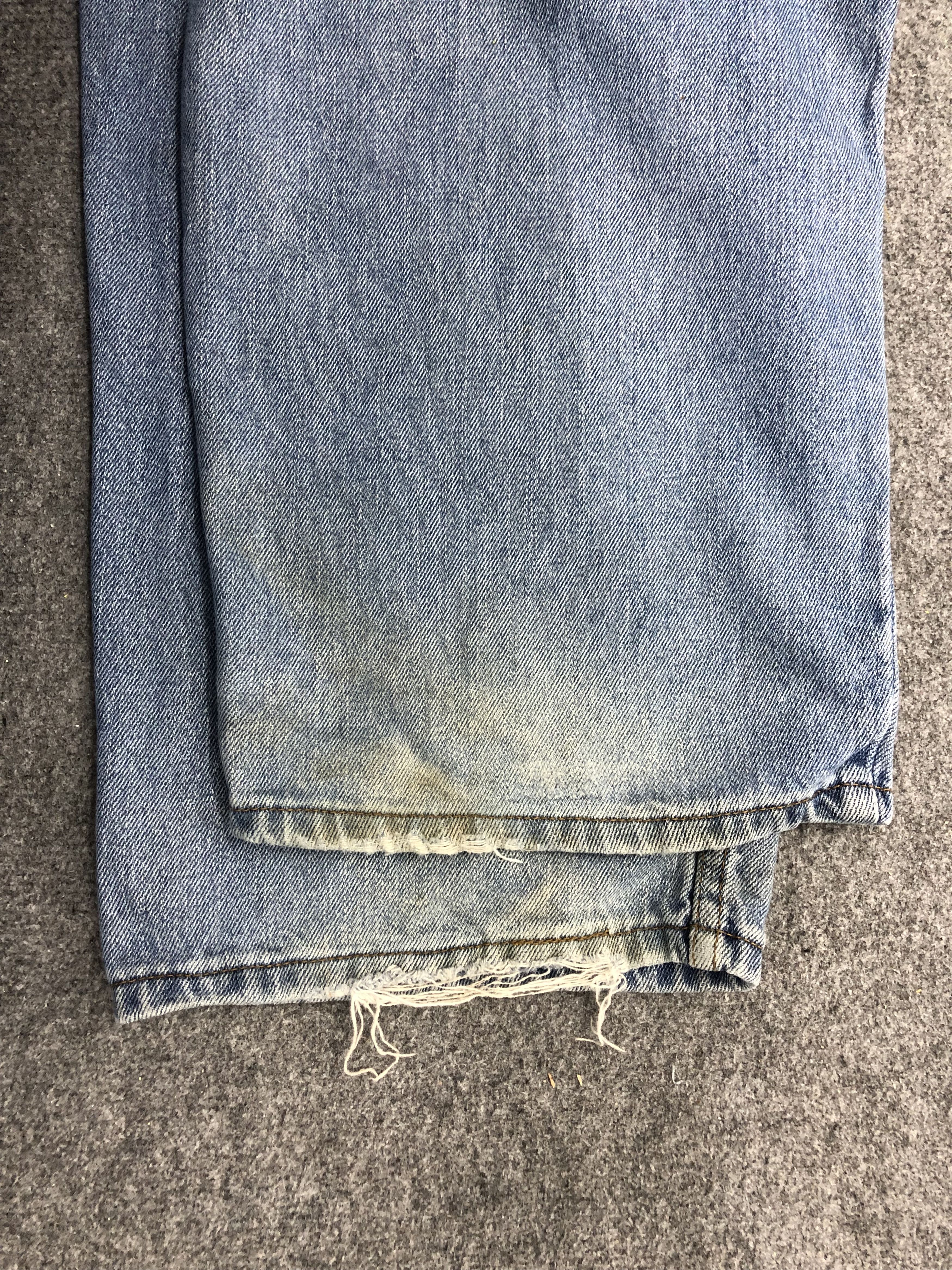 Levi's Vintage Levis 550 Light Wash Jeans DP0935 Size US 43 - 14 Thumbnail