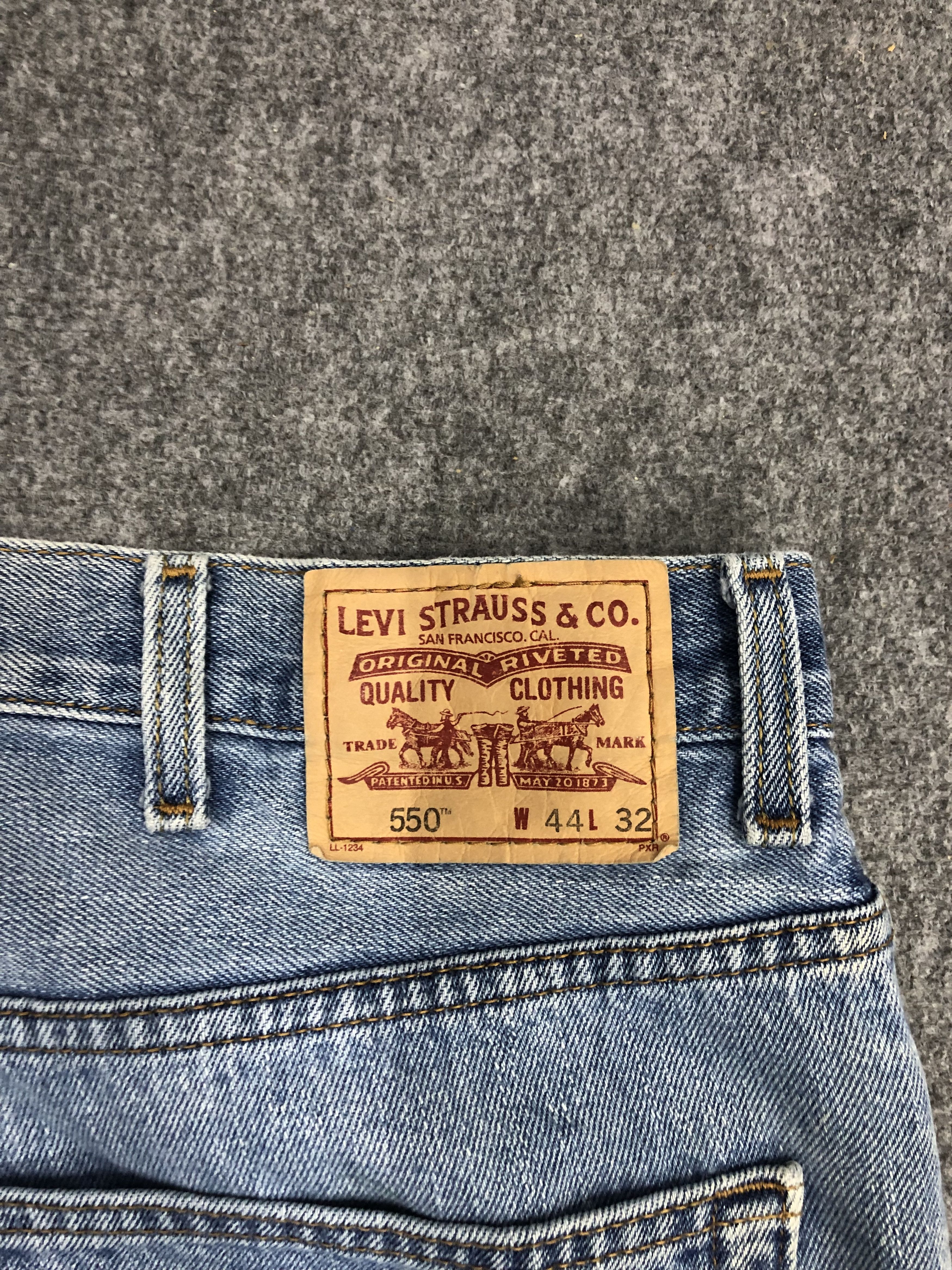 Levi's Vintage Levis 550 Light Wash Jeans DP0935 Size US 43 - 5 Thumbnail