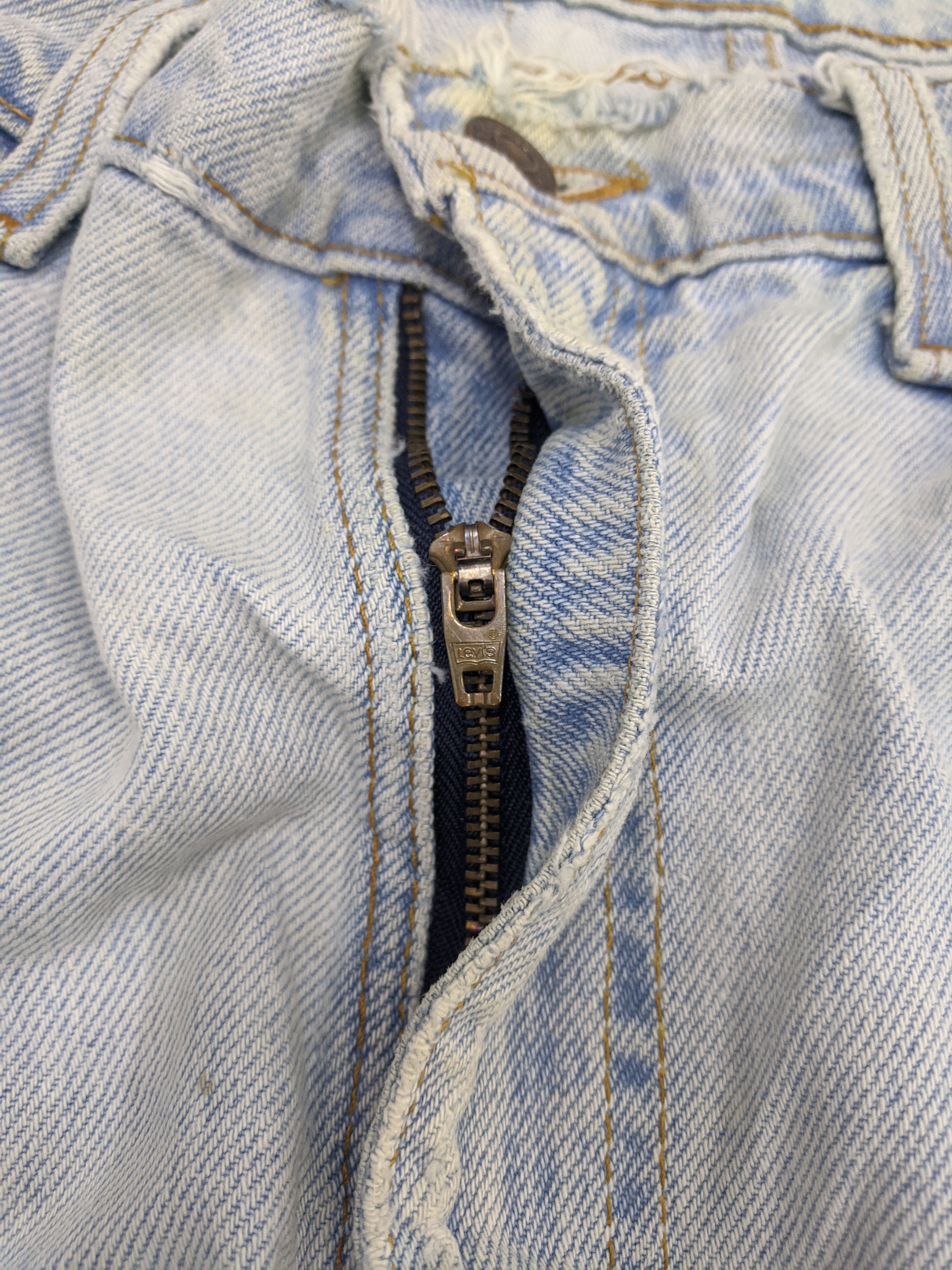 Levi's Vintage Levis 505 Jeans DP0928 Size US 35 - 10 Thumbnail