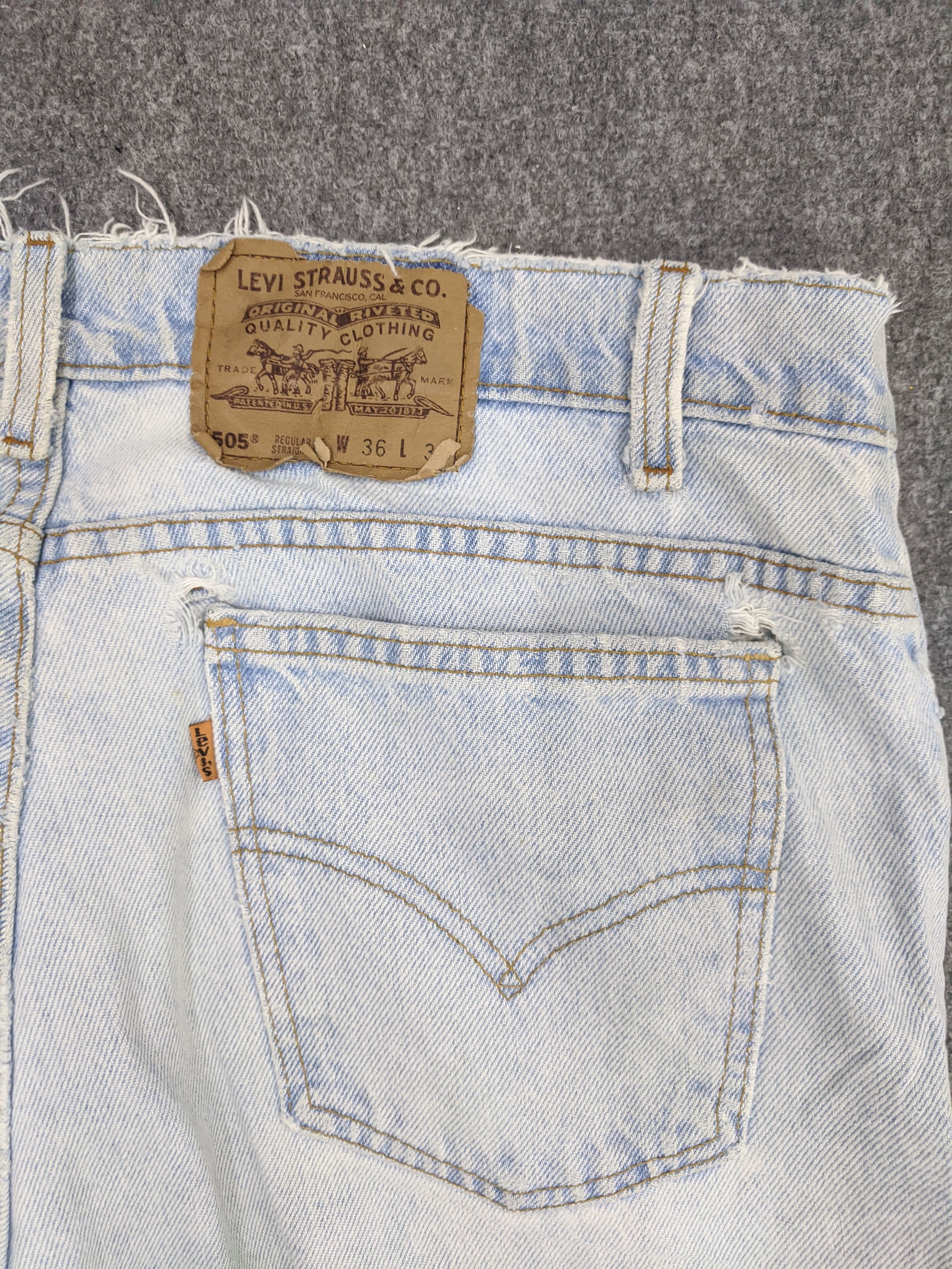 Levi's Vintage Levis 505 Jeans DP0928 Size US 35 - 16 Thumbnail