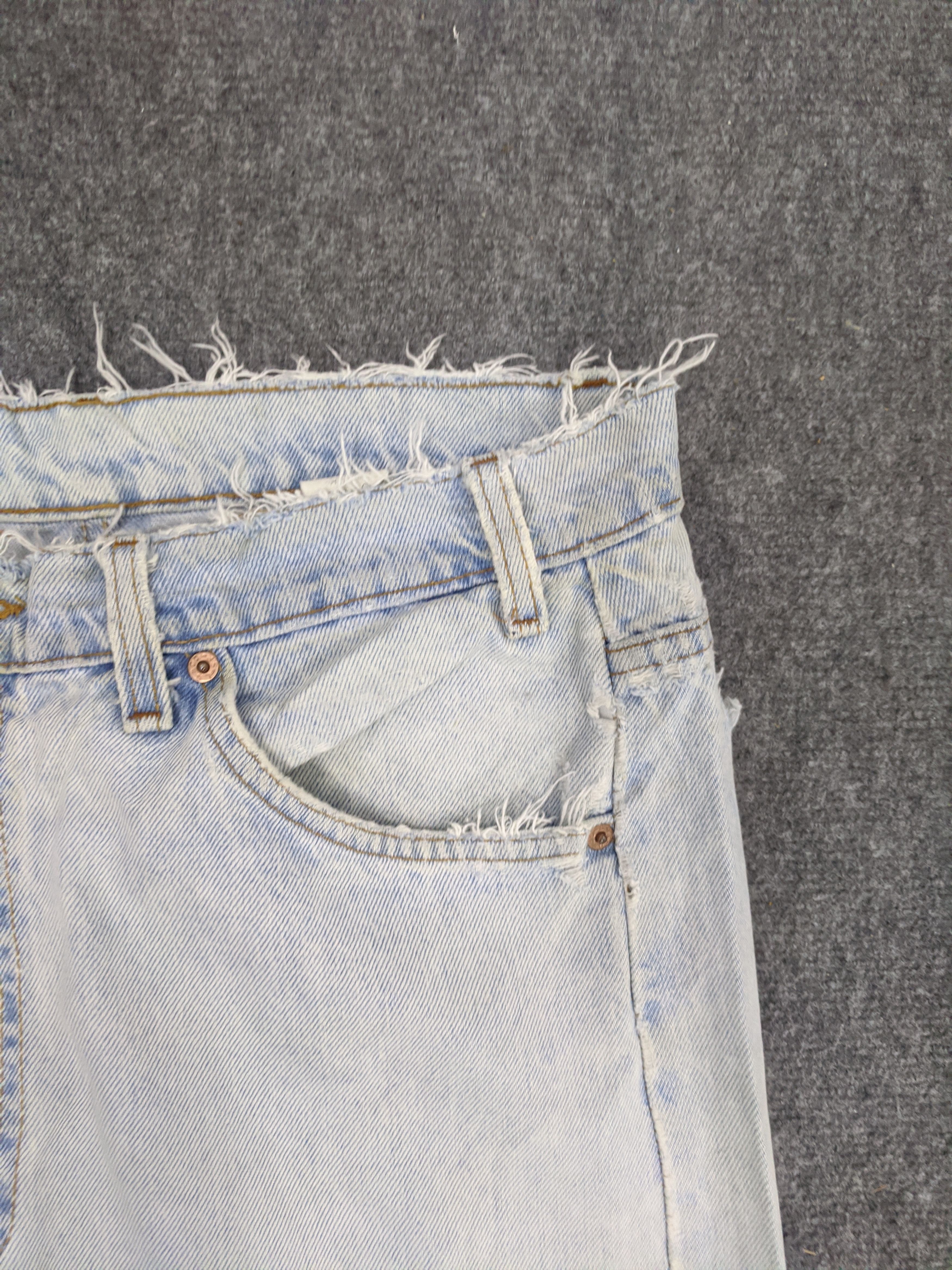 Levi's Vintage Levis 505 Jeans DP0928 Size US 35 - 7 Thumbnail