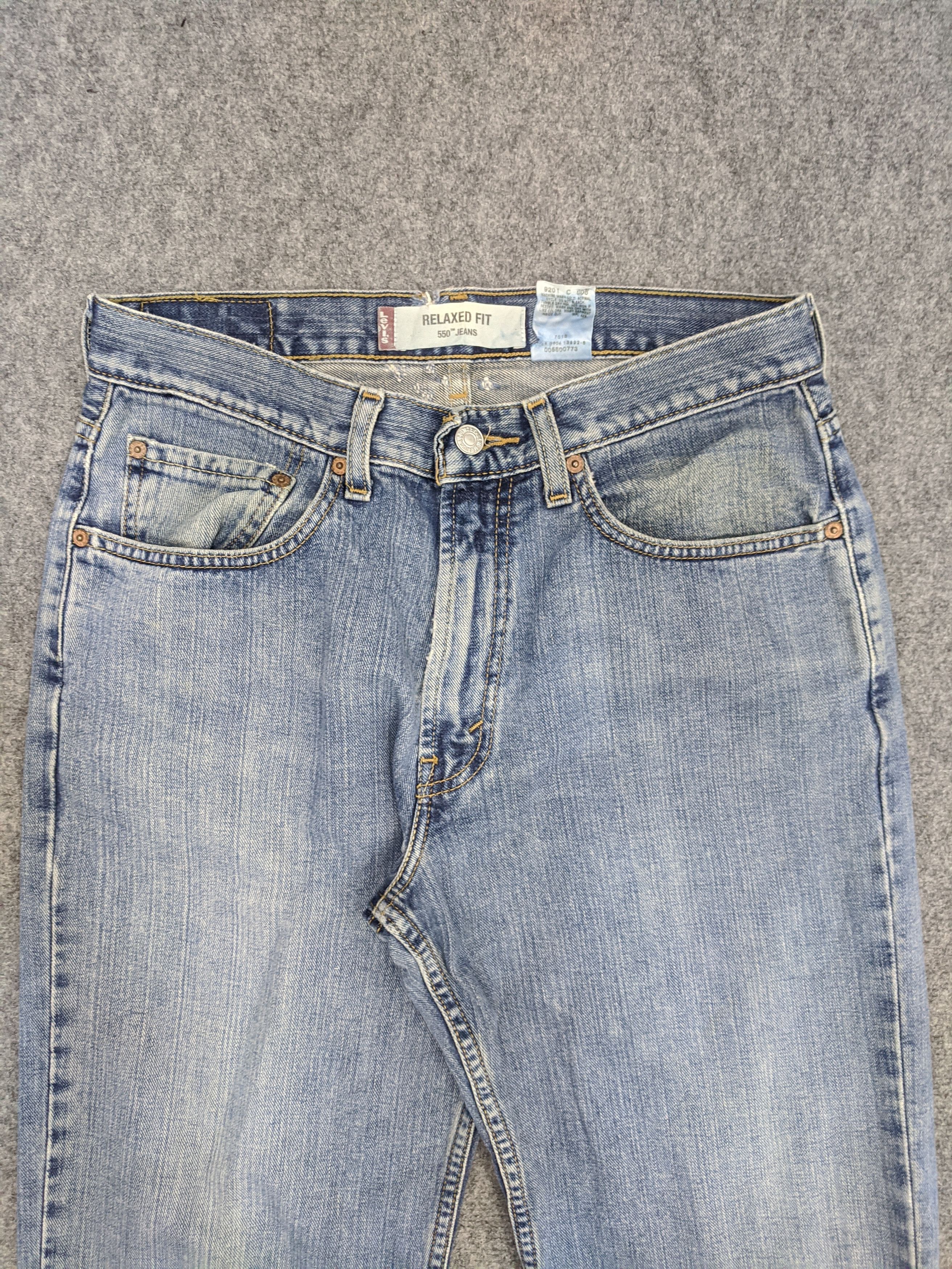 Levi's Vintage Levis 550 Light Wash Jeans DP0925 Size US 30 / EU 46 - 2 Thumbnail