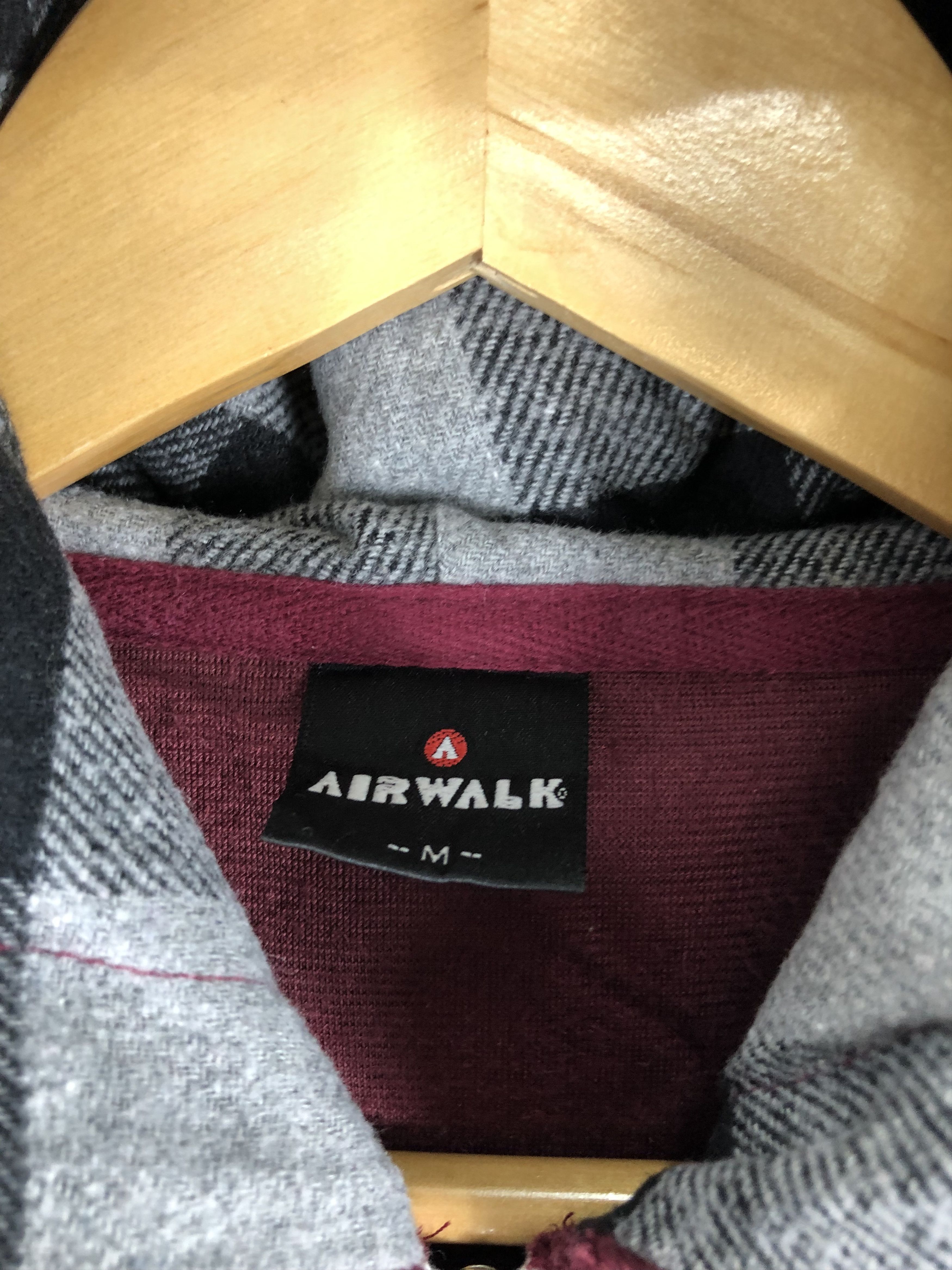 Airwalk × Vintage Vintage Airwalk Velvet Hoodie Size US M / EU 48-50 / 2 - 11 Thumbnail
