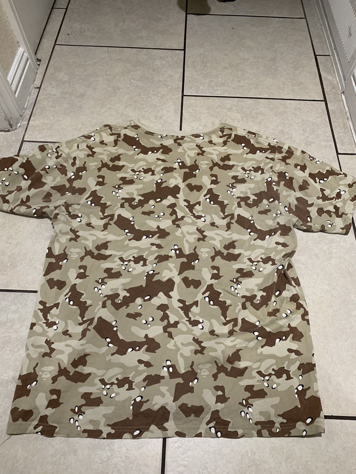 Bape Desert Camo Shark Tee Size US XL / EU 56 / 4 - 3 Thumbnail