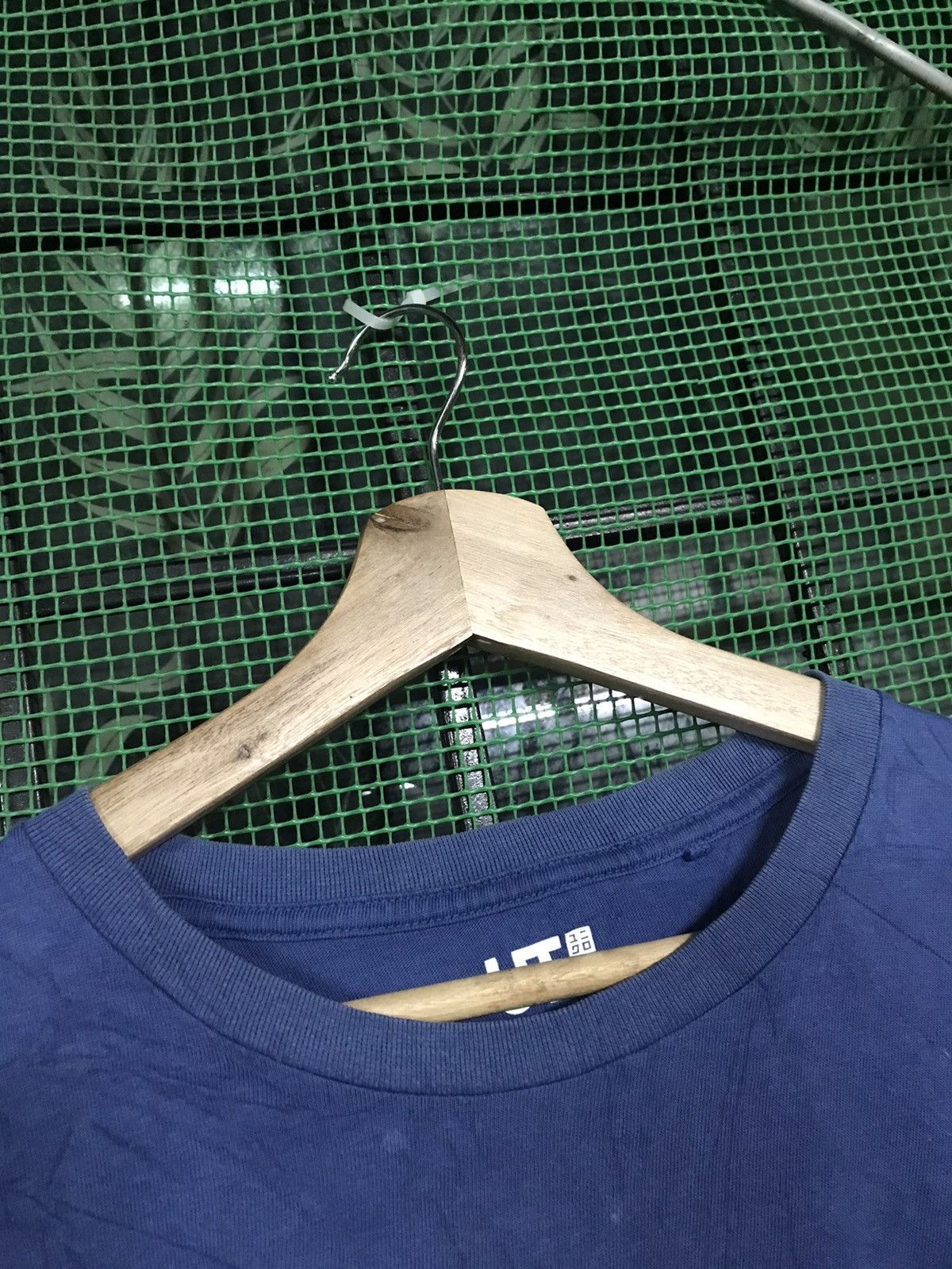 Uniqlo Uniqlo X Kaws Tshirt Short Sleeve Pullover Size US M / EU 48-50 / 2 - 4 Thumbnail