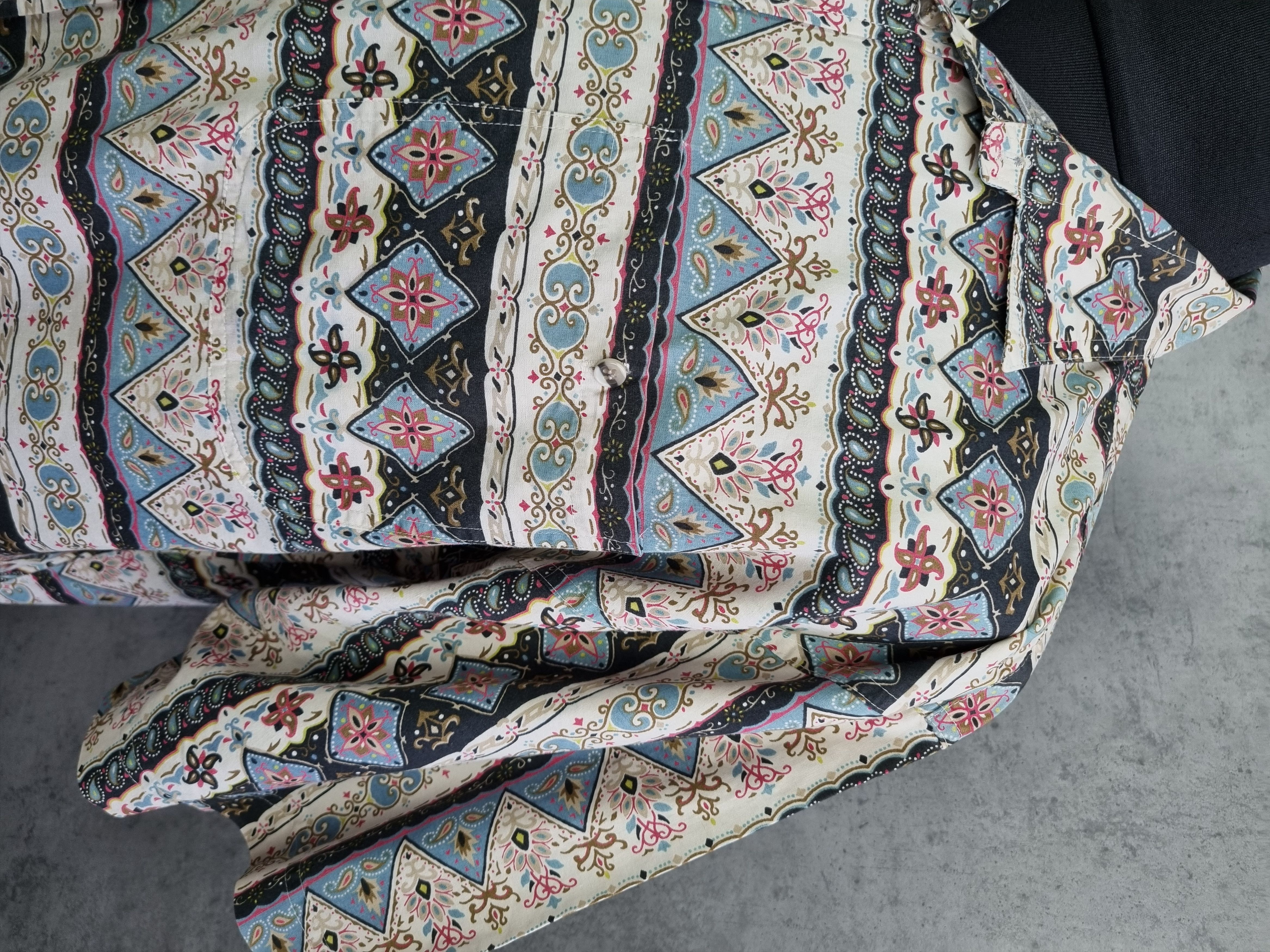 Cowboy Equipment × Vintage 90s Beautiful Abstract Holiday Shirt Dries van Noten Style Size US L / EU 52-54 / 3 - 2 Thumbnail
