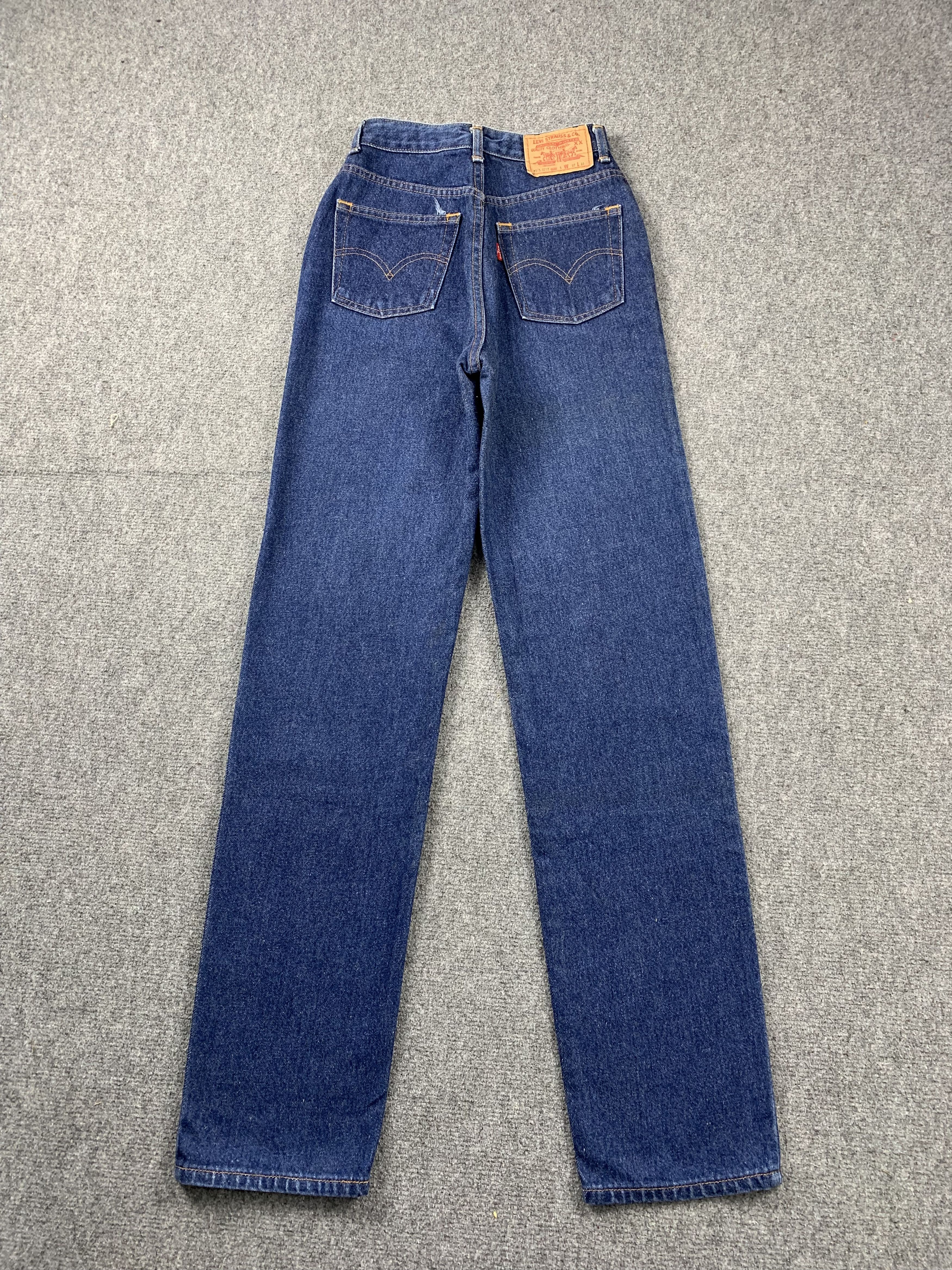 Levi's Vintage Levis 515 Jeans DP1977 Size US 26 / EU 42 - 3 Thumbnail
