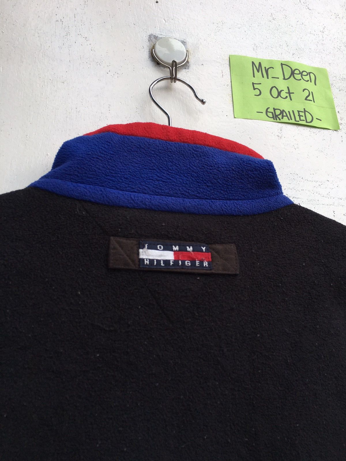 Tommy Hilfiger Vintage Tommy Hilfiger Fleece Sweater Size US L / EU 52-54 / 3 - 13 Thumbnail