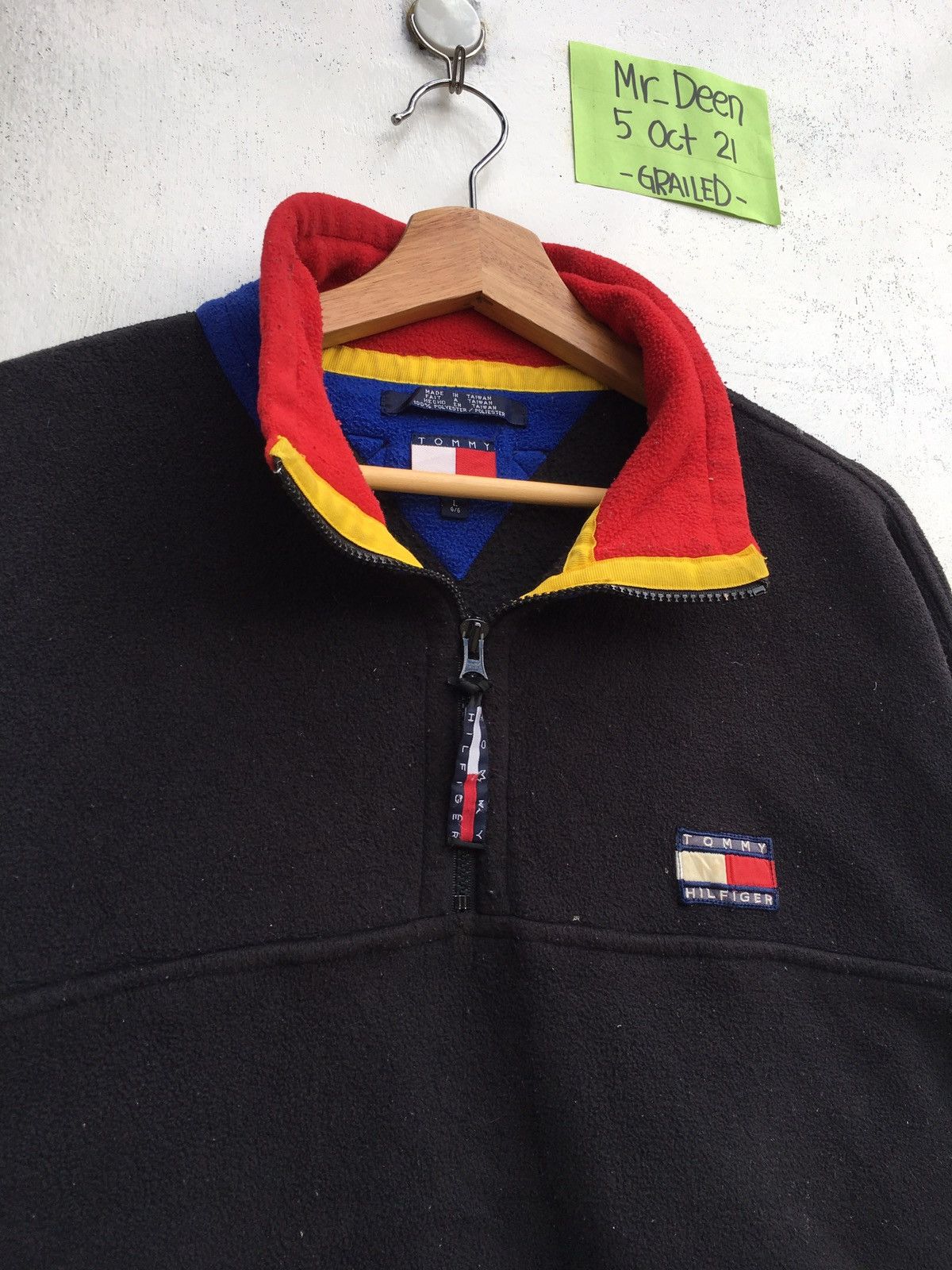 Tommy Hilfiger Vintage Tommy Hilfiger Fleece Sweater Size US L / EU 52-54 / 3 - 7 Thumbnail