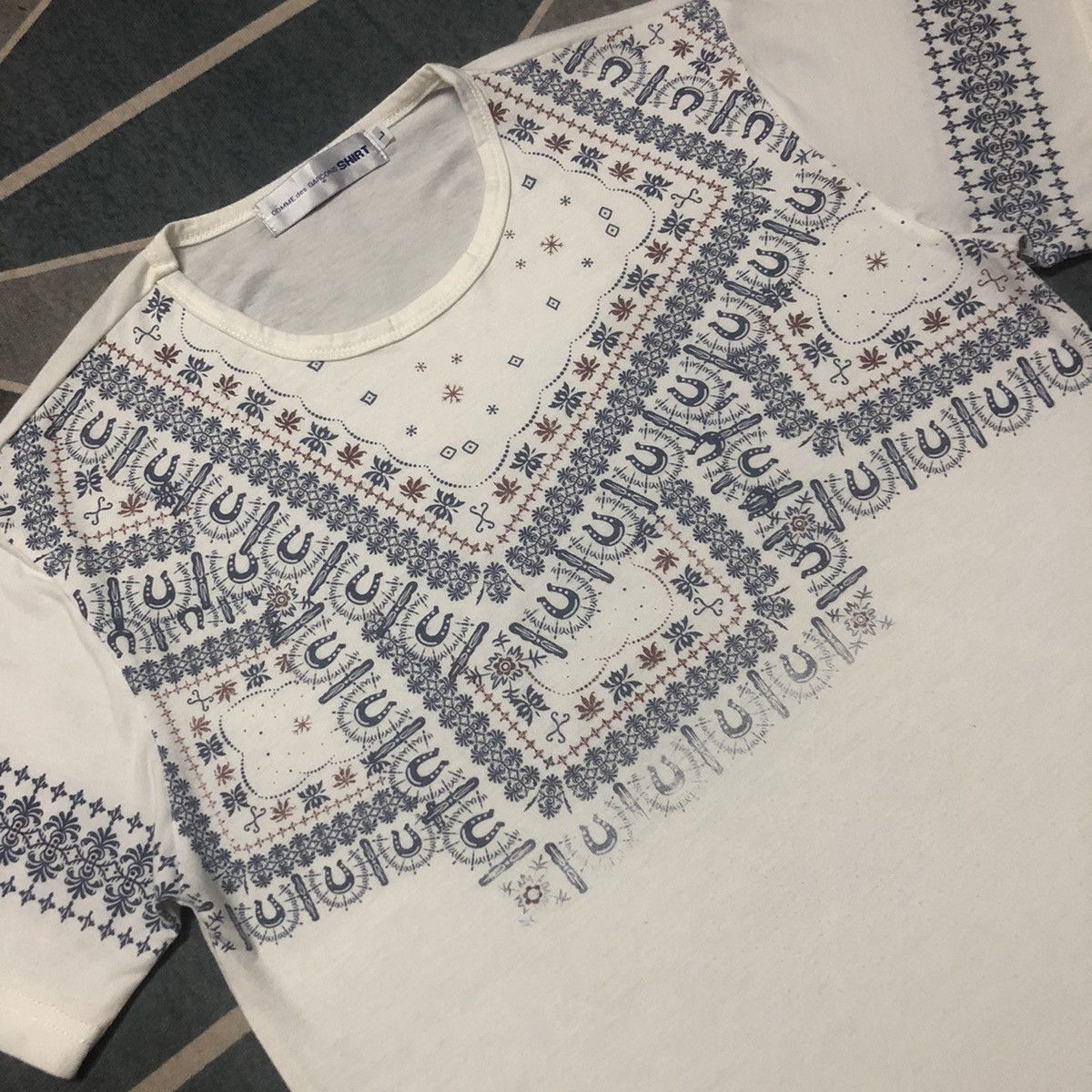 Comme des Garcons RARE COMME DES GARCONS PRINTED T SHIRT Size US L / EU 52-54 / 3 - 2 Thumbnail