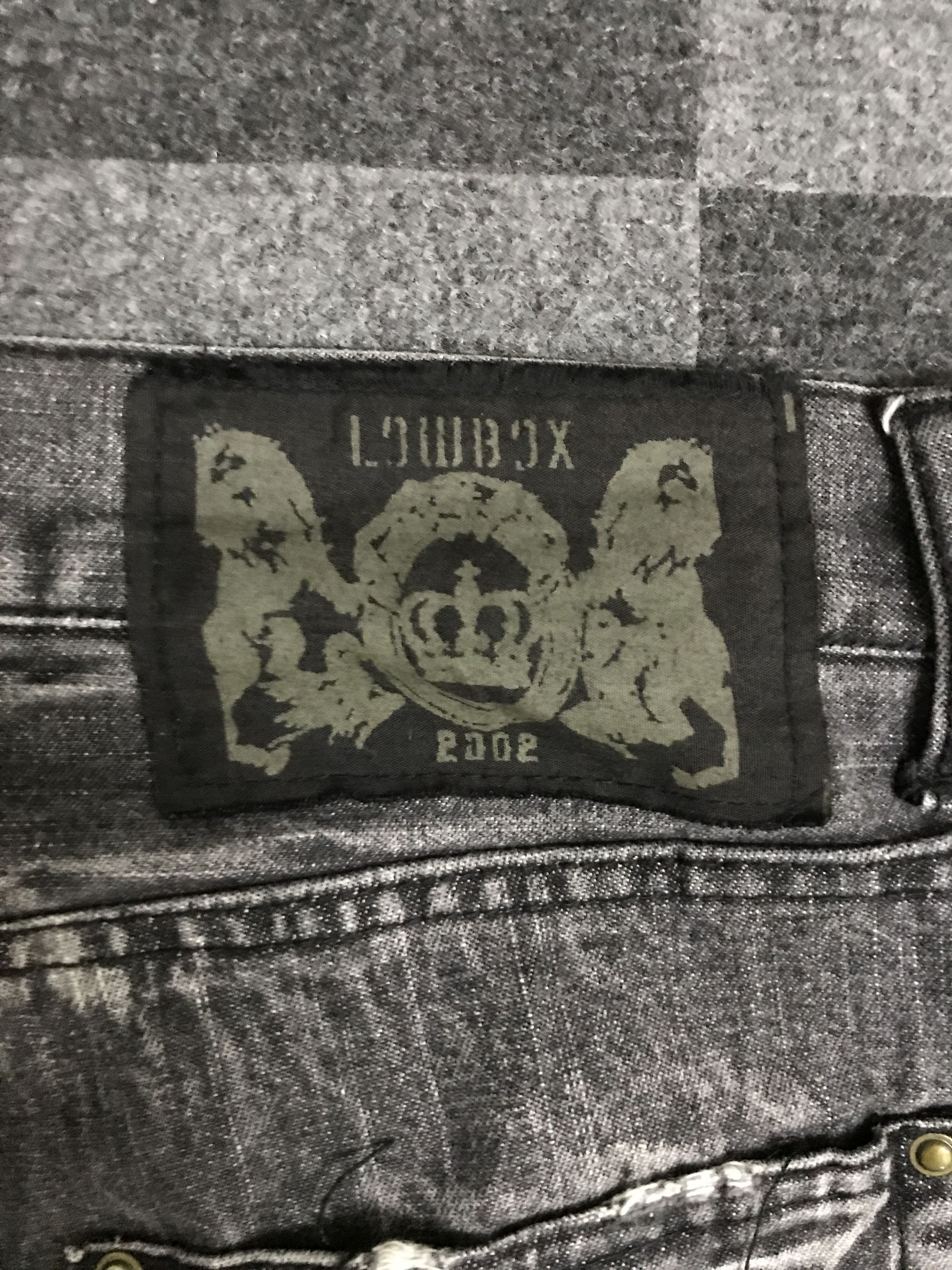 Japanese Brand D127 LOWBOX Japan Artisanal Fades Distressed Jeans Size US 31 - 10 Thumbnail
