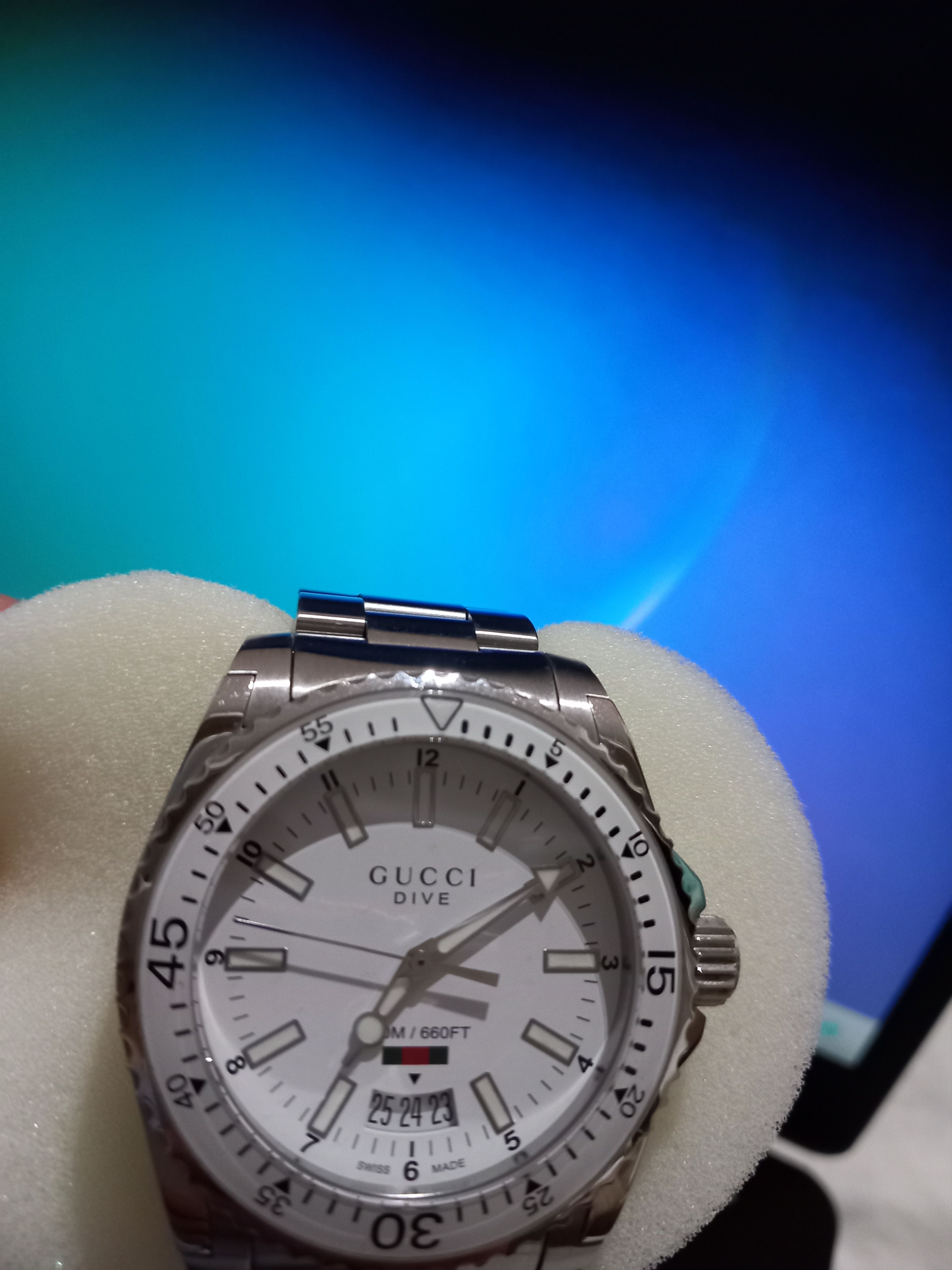 White Dial Stainless Steel Ya136302 Gucci Dive Men's Silver Watch