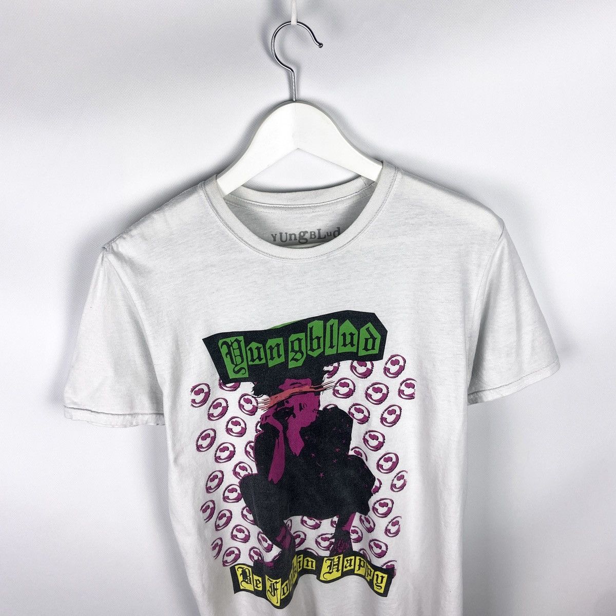 Band Tees Yung Blud Be fookin happy rap tee 2020 Album tour tee size M Size US M / EU 48-50 / 2 - 2 Thumbnail