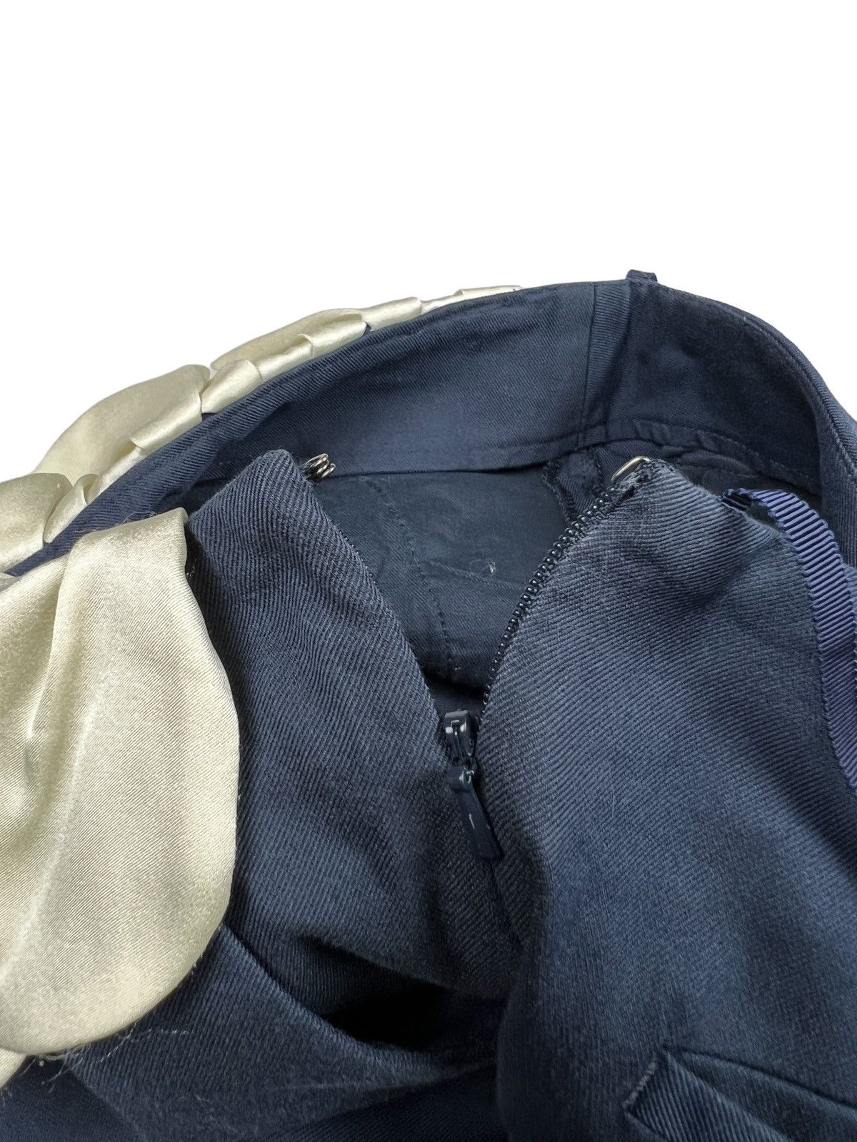 Undercover Sue Undercover FW15 ‘Flower Petals” Cropped Pants Size 28" / US 6 / IT 42 - 9 Thumbnail