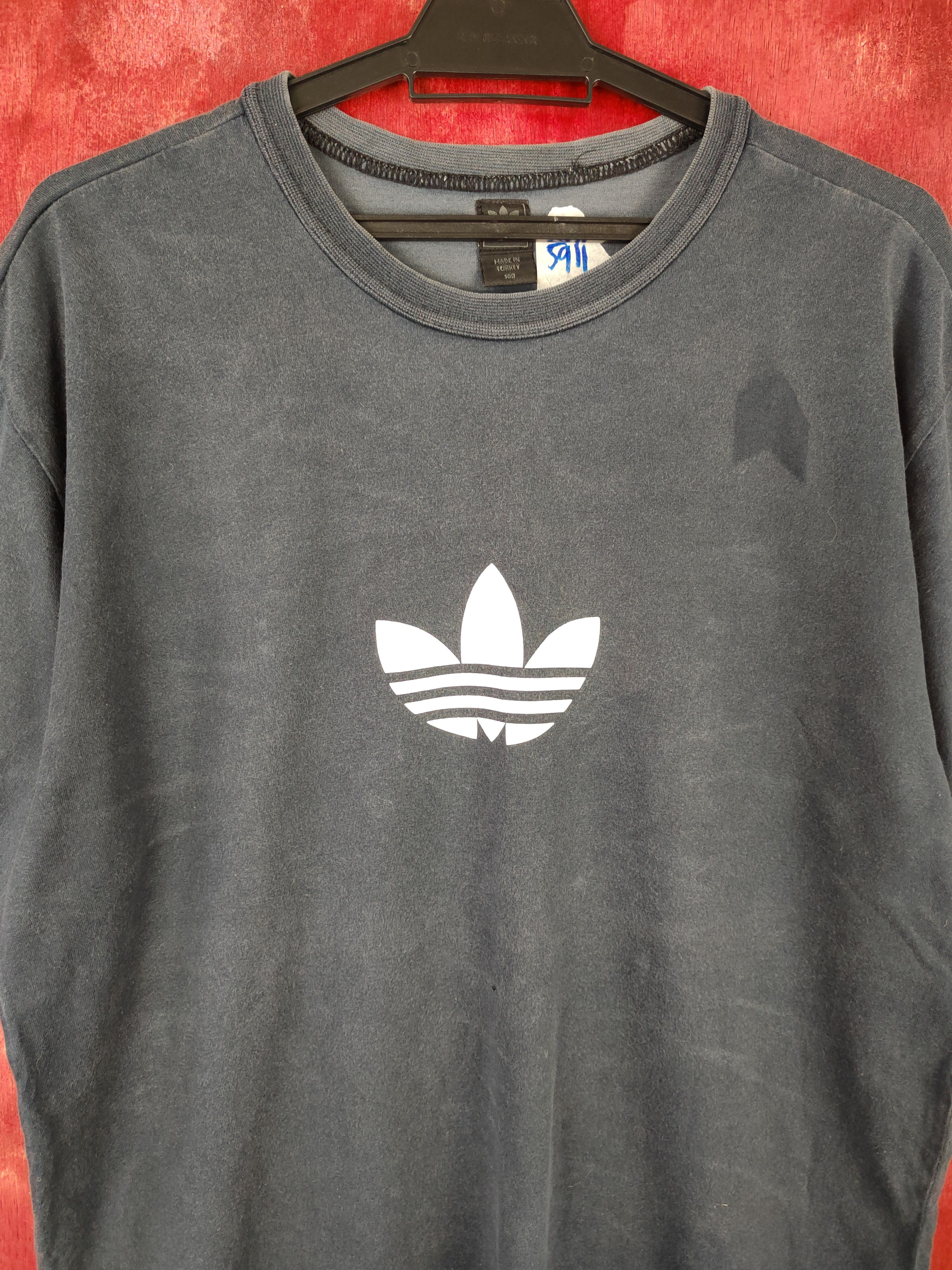 Adidas Adidas vintage faded Short Sleeve T-shirt #5911 Size US L / EU 52-54 / 3 - 2 Thumbnail