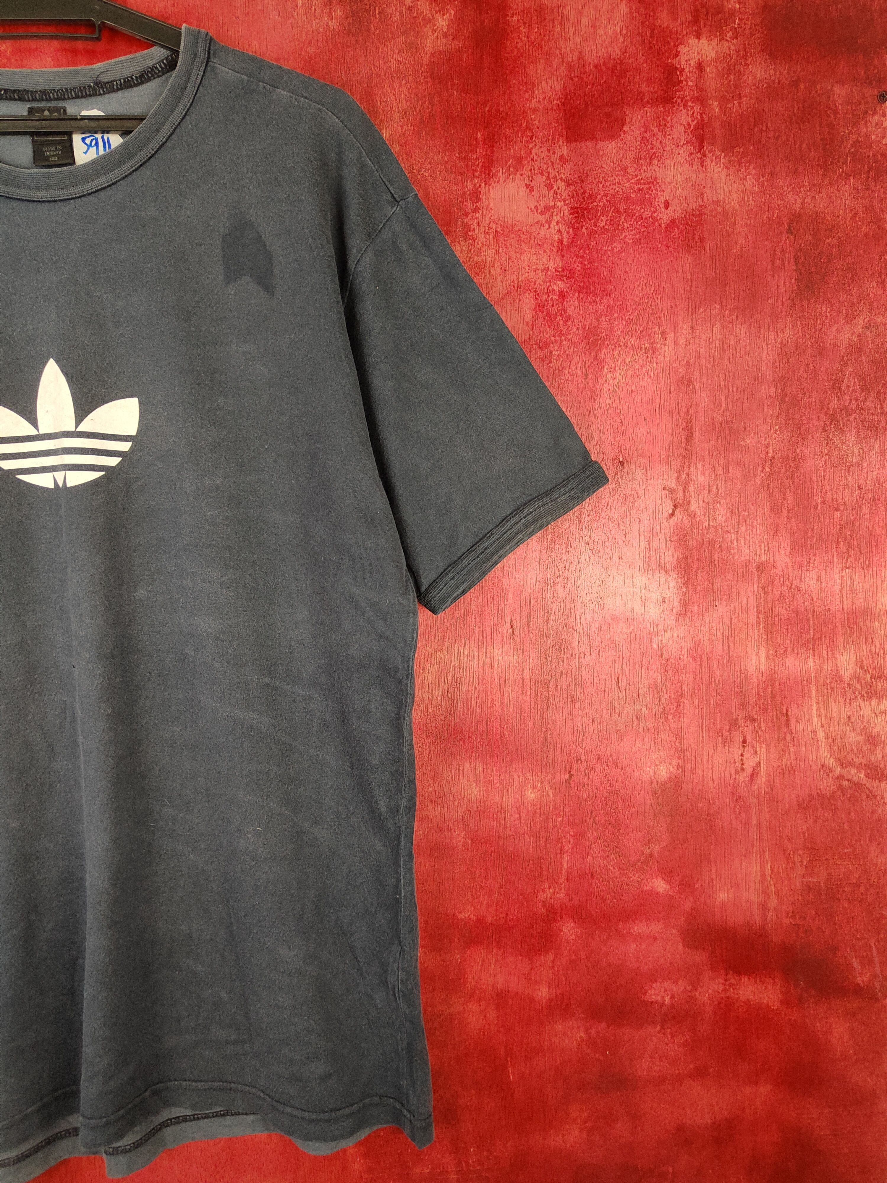 Adidas Adidas vintage faded Short Sleeve T-shirt #5911 Size US L / EU 52-54 / 3 - 5 Thumbnail