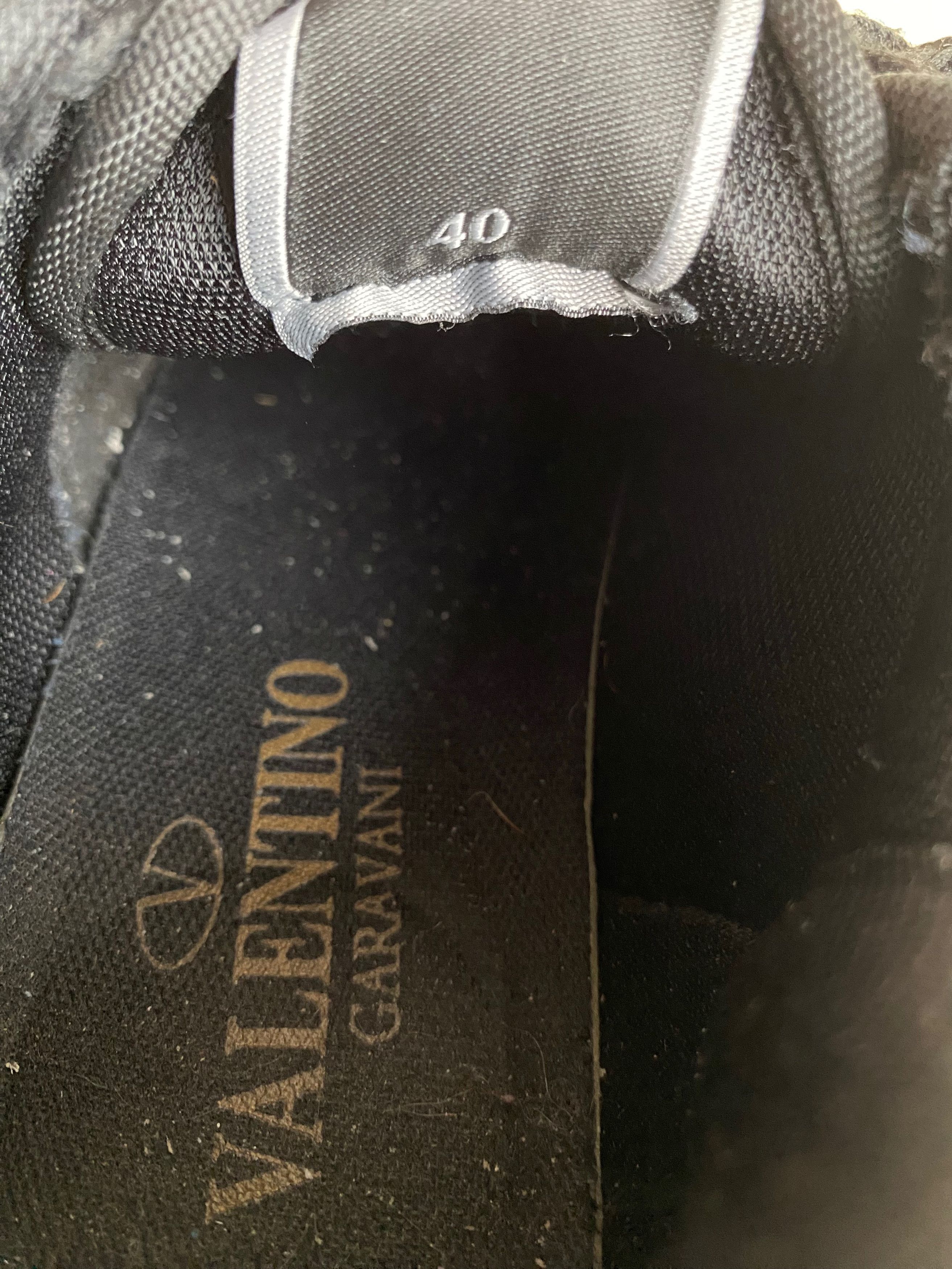 Valentino Valentino Garavani Rockrunner Star Stud Buffed Low Sneaker Size US 7 / EU 40 - 11 Thumbnail