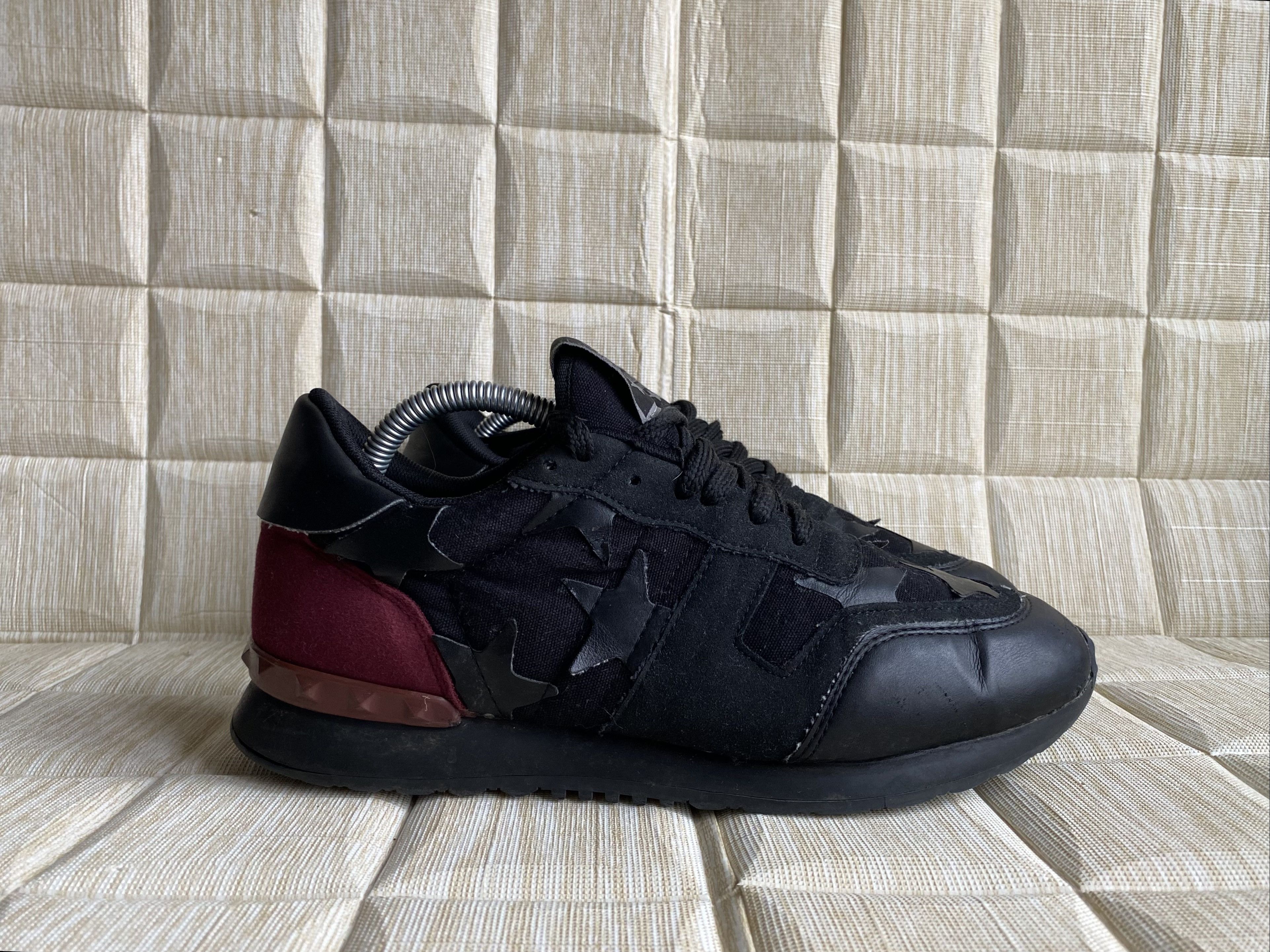 Valentino Valentino Garavani Rockrunner Star Stud Buffed Low Sneaker Size US 7 / EU 40 - 1 Thumbnail