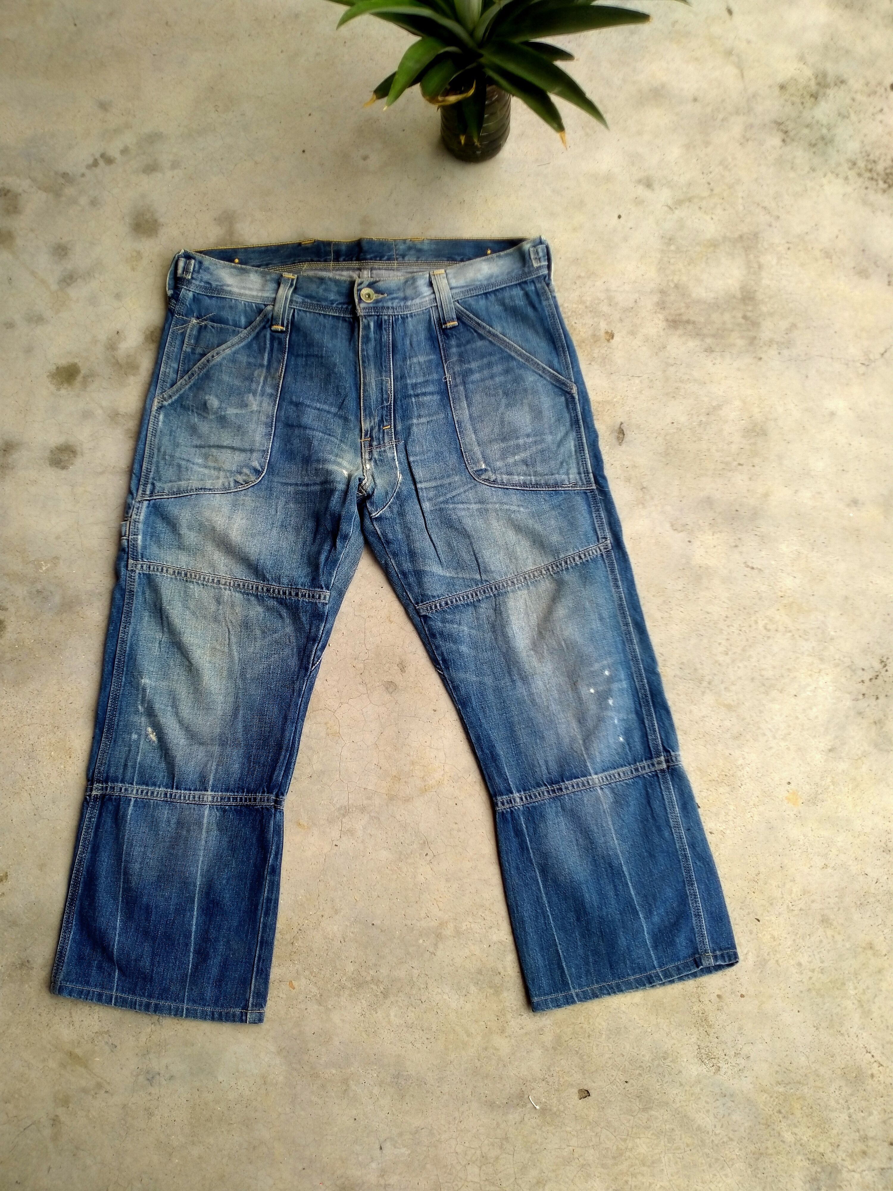 DISTRESSED LEVIS MULTIPOCKET DENIM