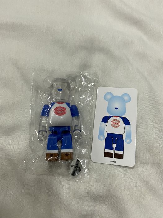 Medicom 100% Bearbrick Series 44 - (Secret) U.W.F Universal