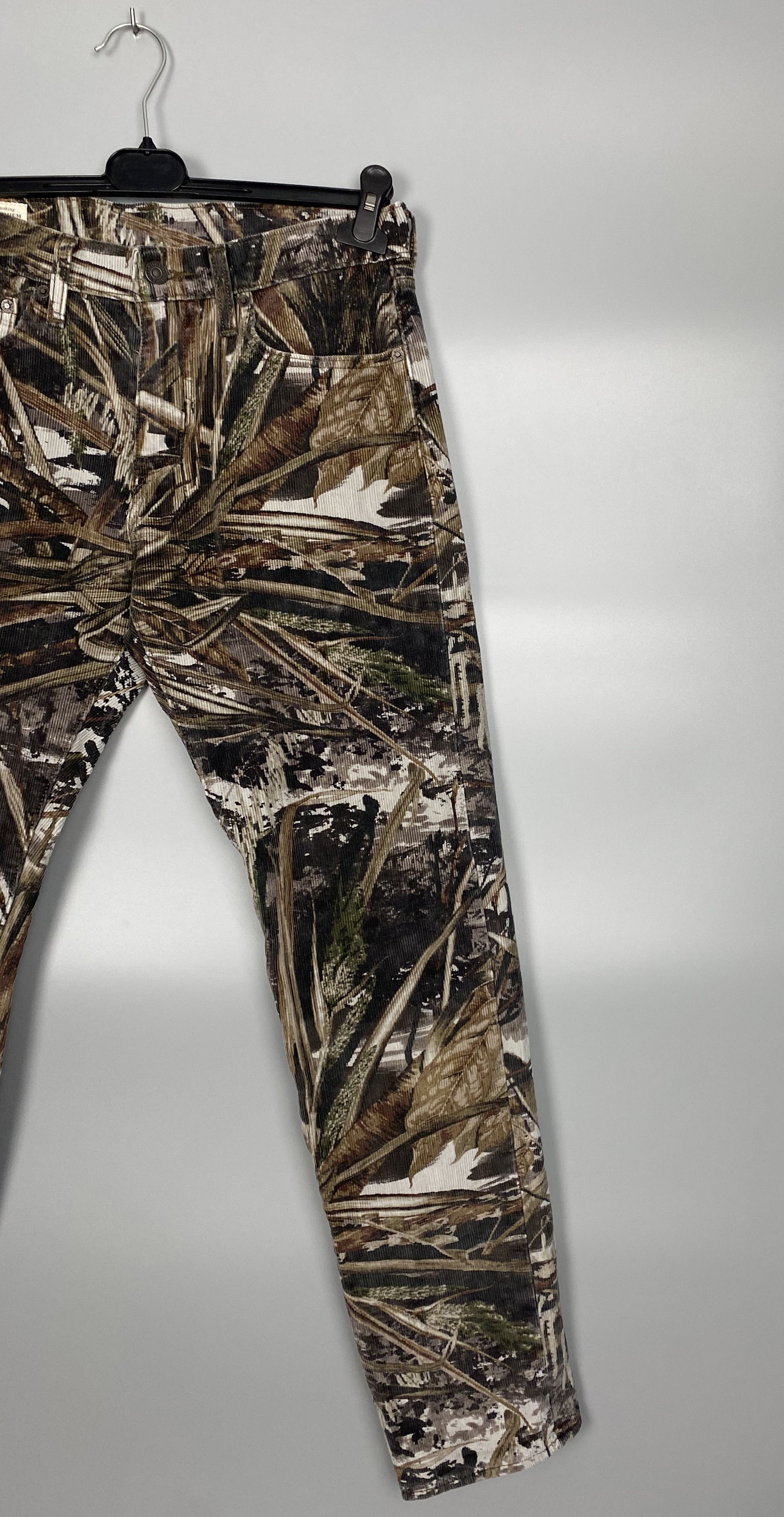 Levi's Levis 502 Premium Big E Velvet Camo Printed Pant W29 L32 Size US 29 - 3 Thumbnail