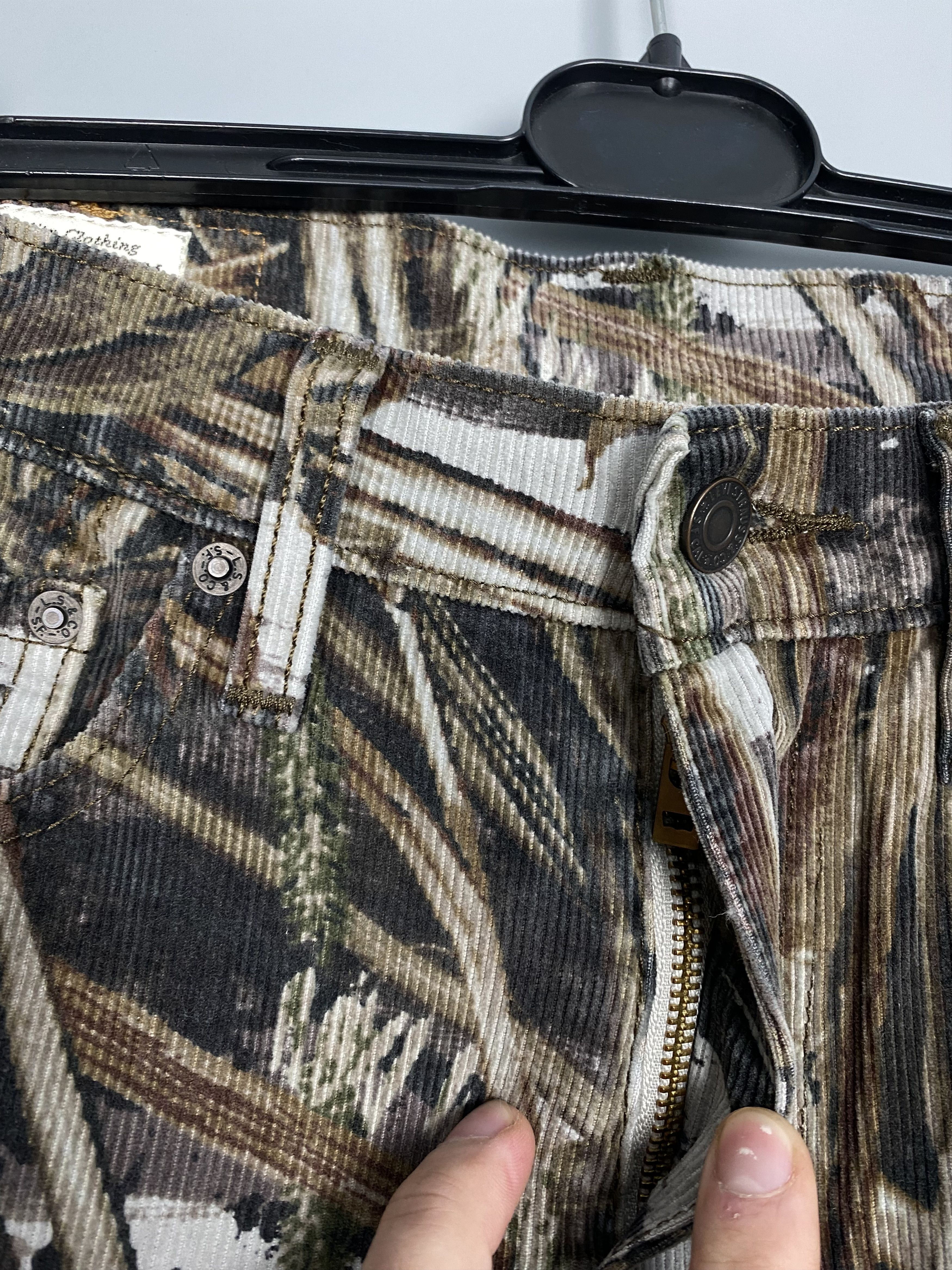 Levi's Levis 502 Premium Big E Velvet Camo Printed Pant W29 L32 Size US 29 - 5 Thumbnail
