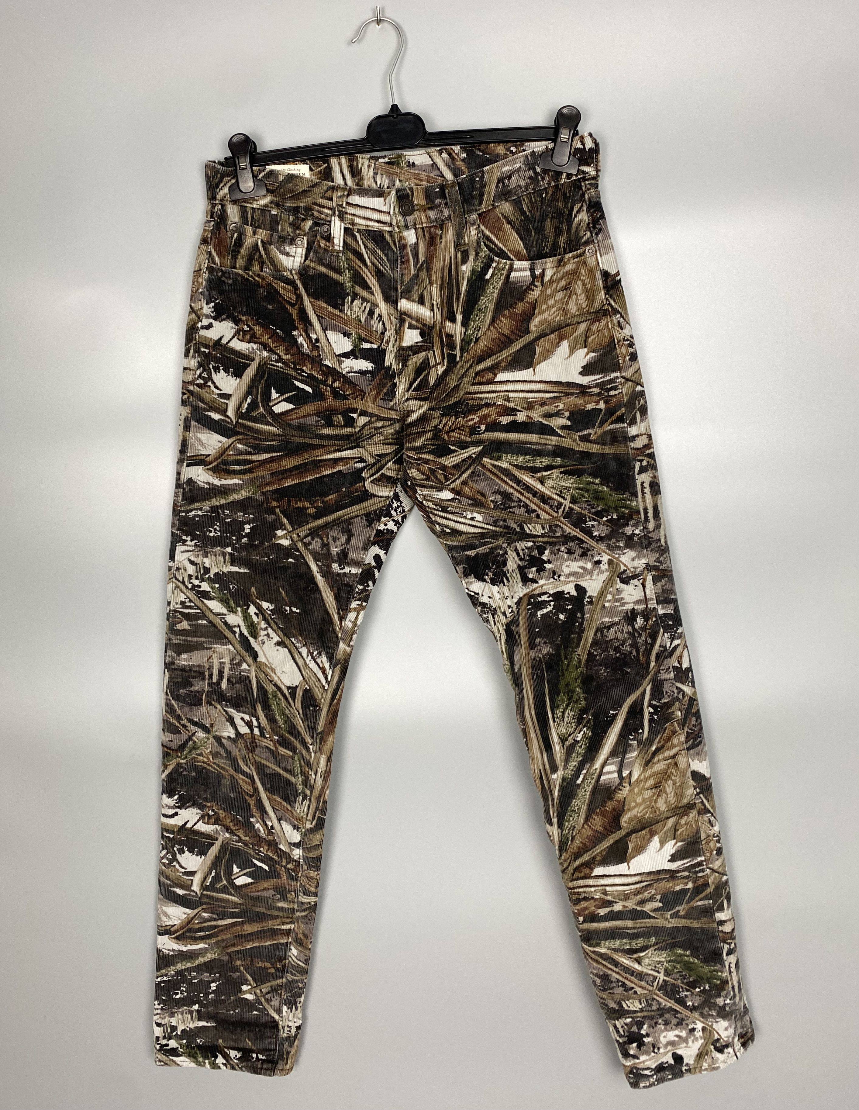 Levi's Levis 502 Premium Big E Velvet Camo Printed Pant W29 L32 Size US 29 - 1 Thumbnail