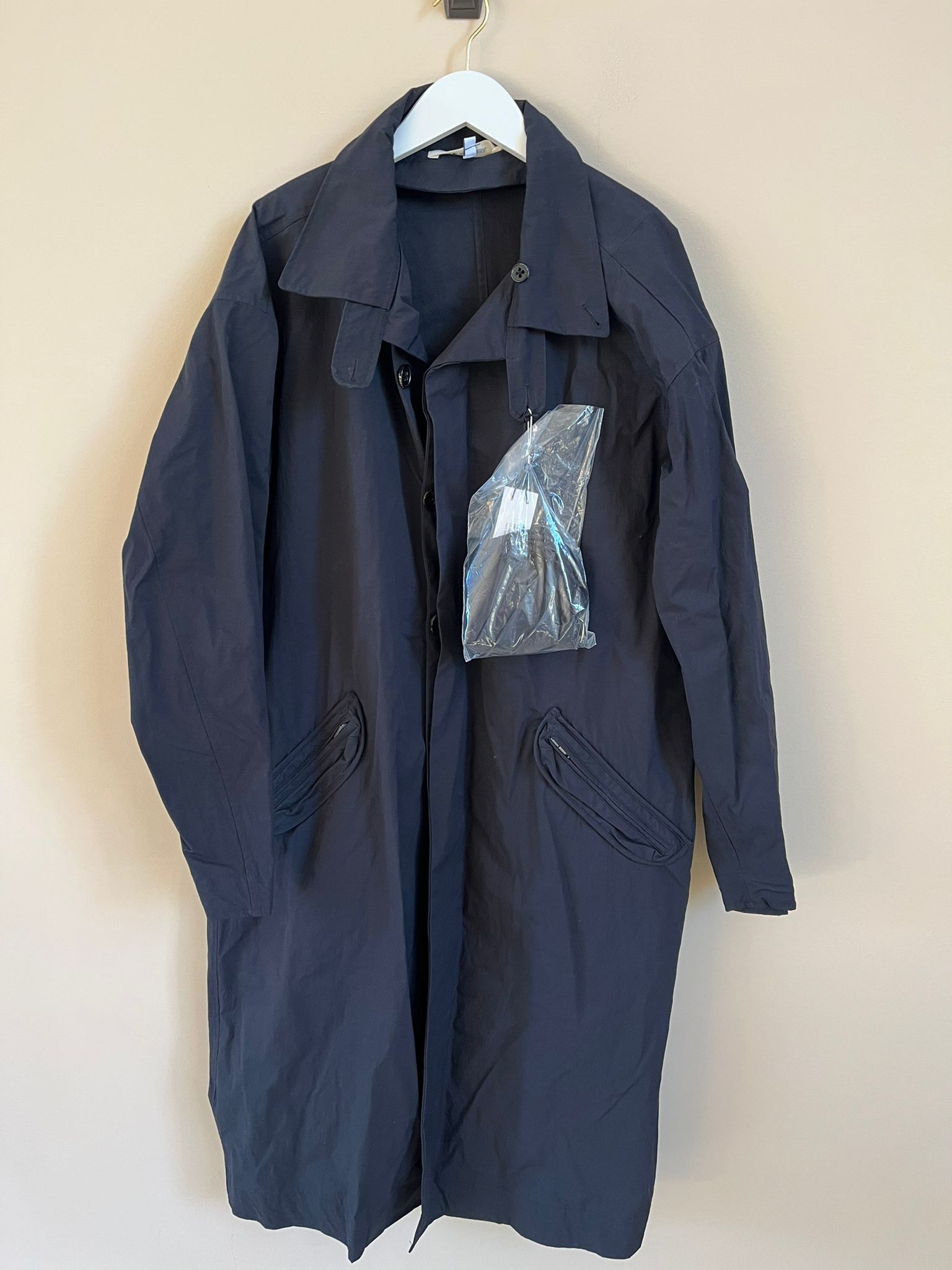 Calcao Trench in Black