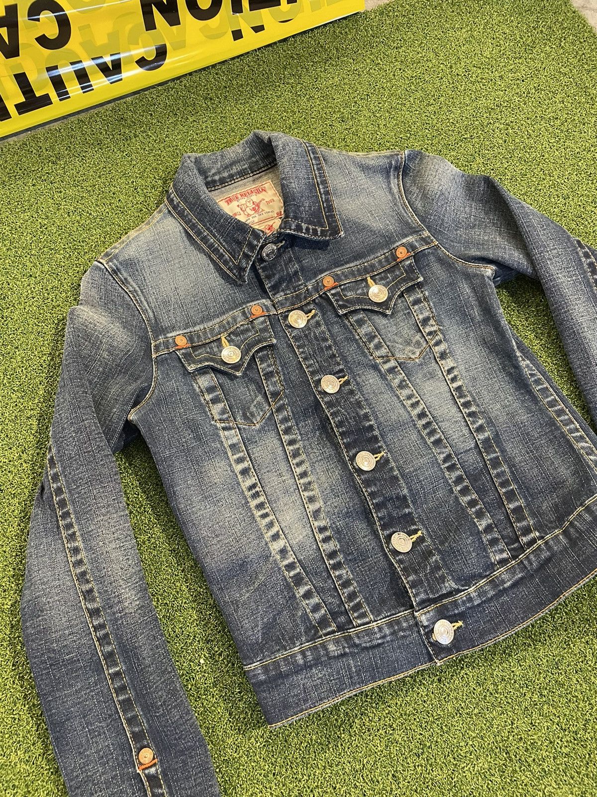 True Religion × Vintage True Religion Denim Trucker Jacket Size S / US 4 / IT 40 - 2 Thumbnail